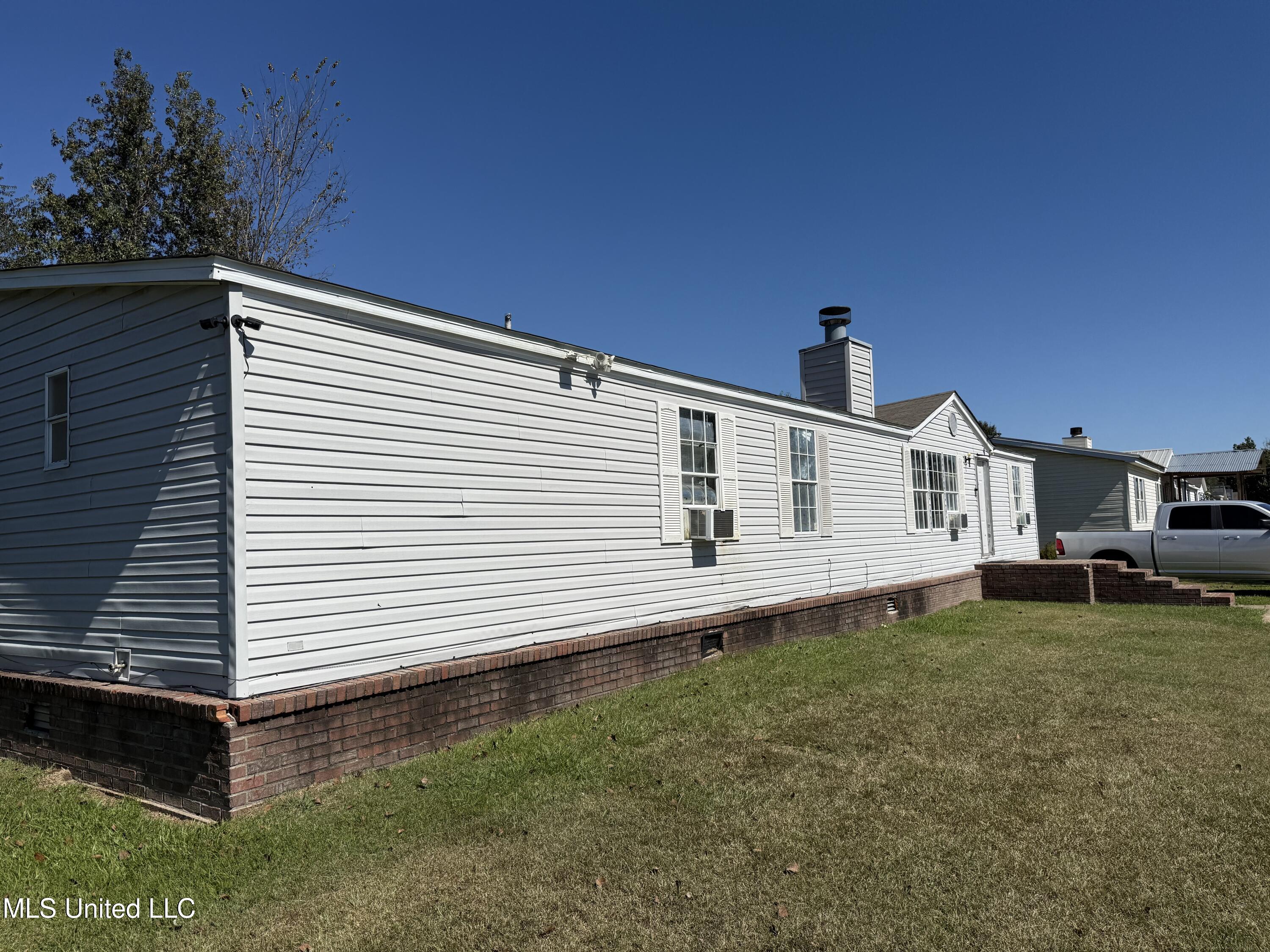 320 Cedar Hill Drive — photo