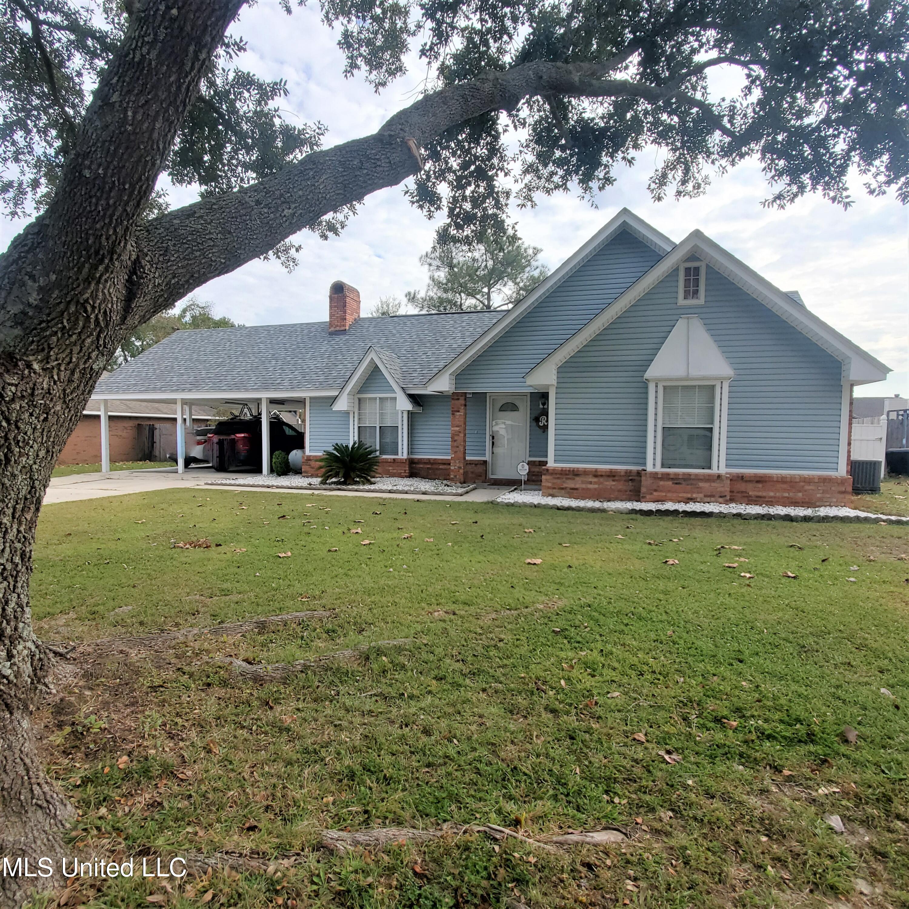 15113 Rosewood Street — photo