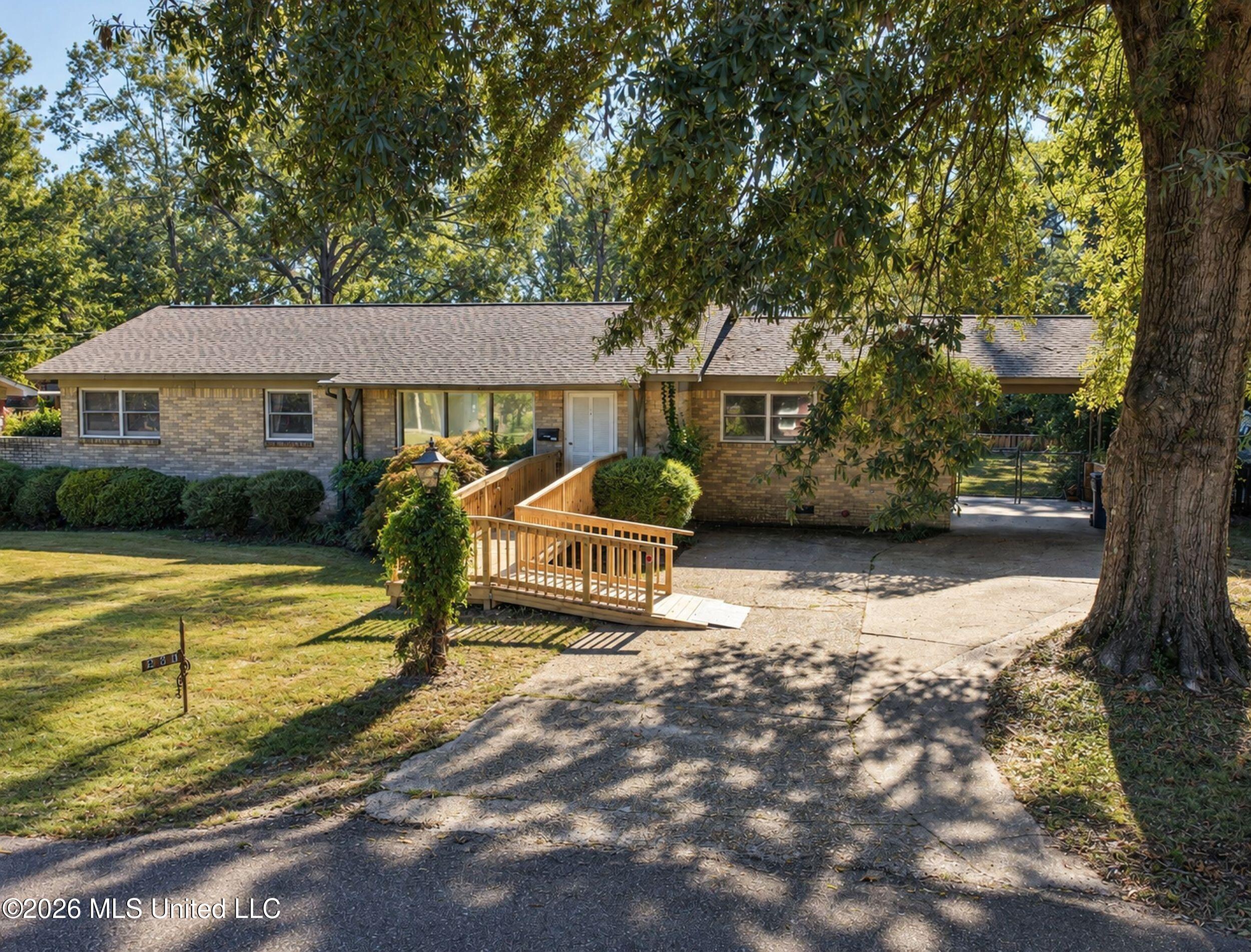 261 Pollard Street — photo