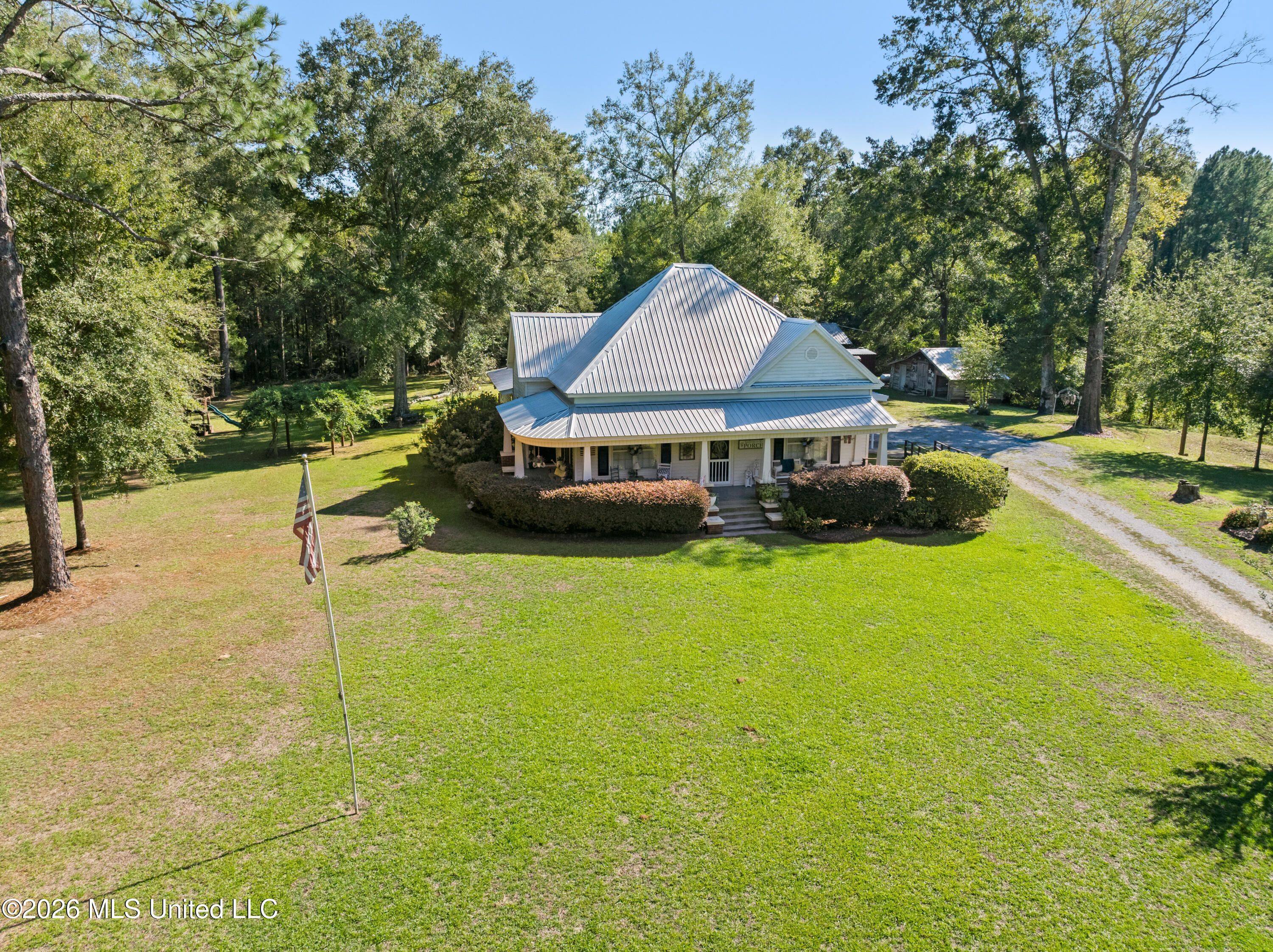 140 Progress Road — photo