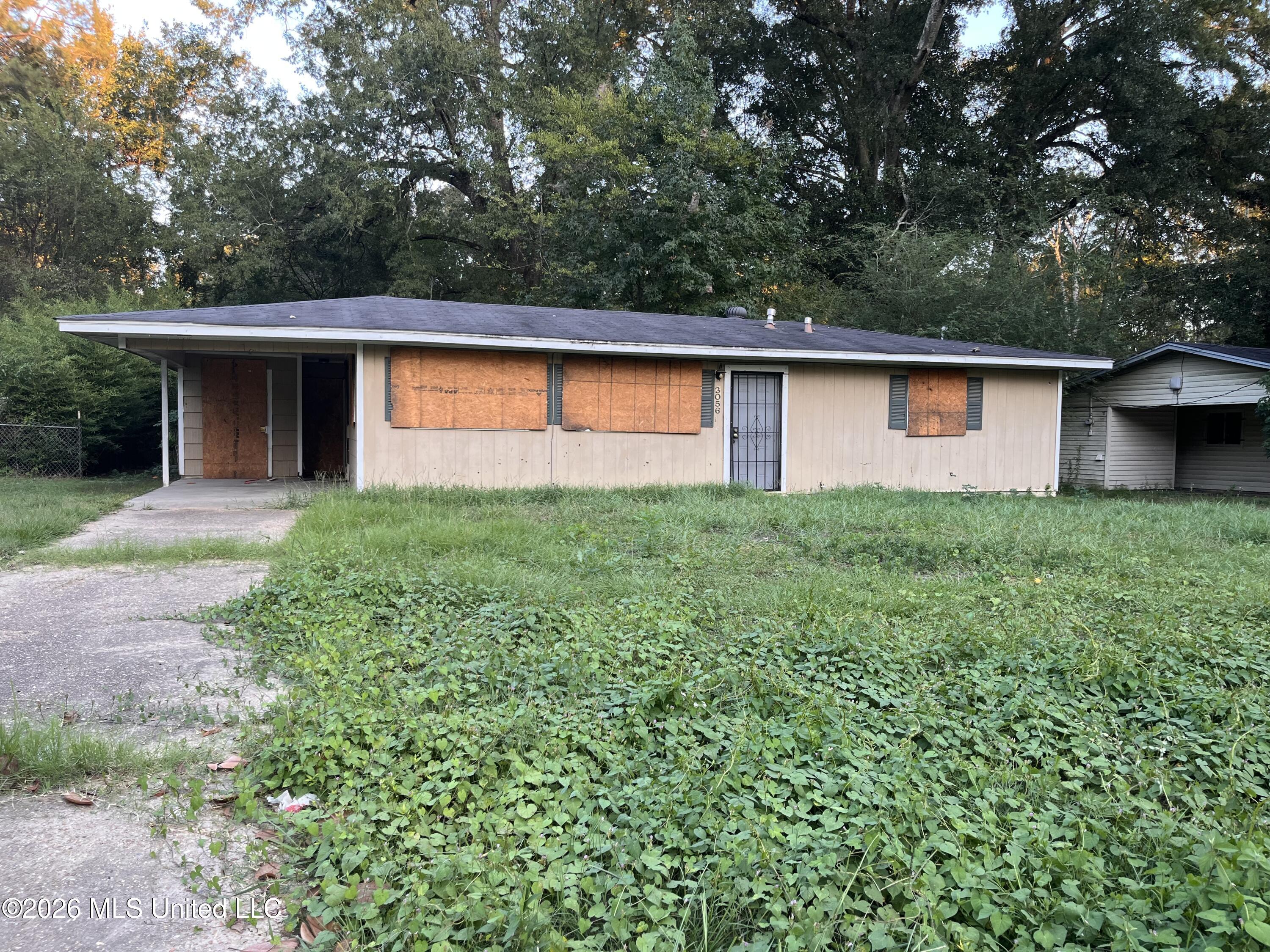 3056 Lakewood Drive — photo