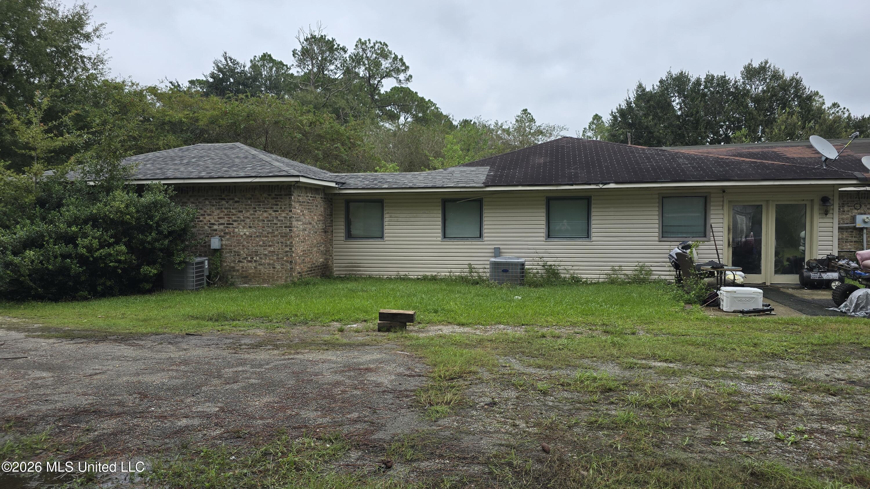 9109 Betsie Ross Street — photo