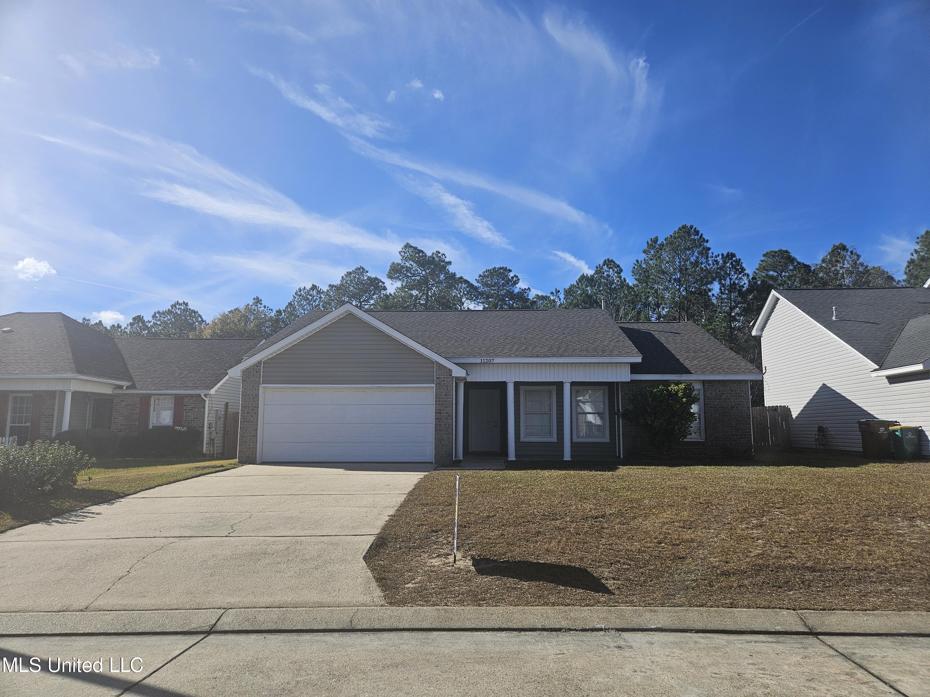 11207 Cypress Bayou Drive — photo