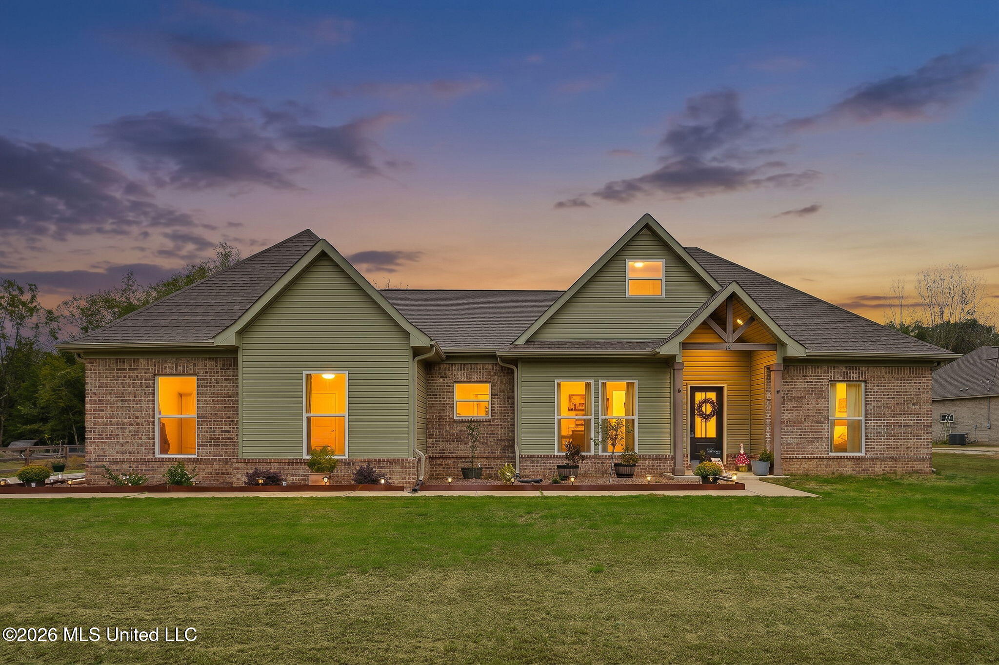 141 Deerfield Trace — photo