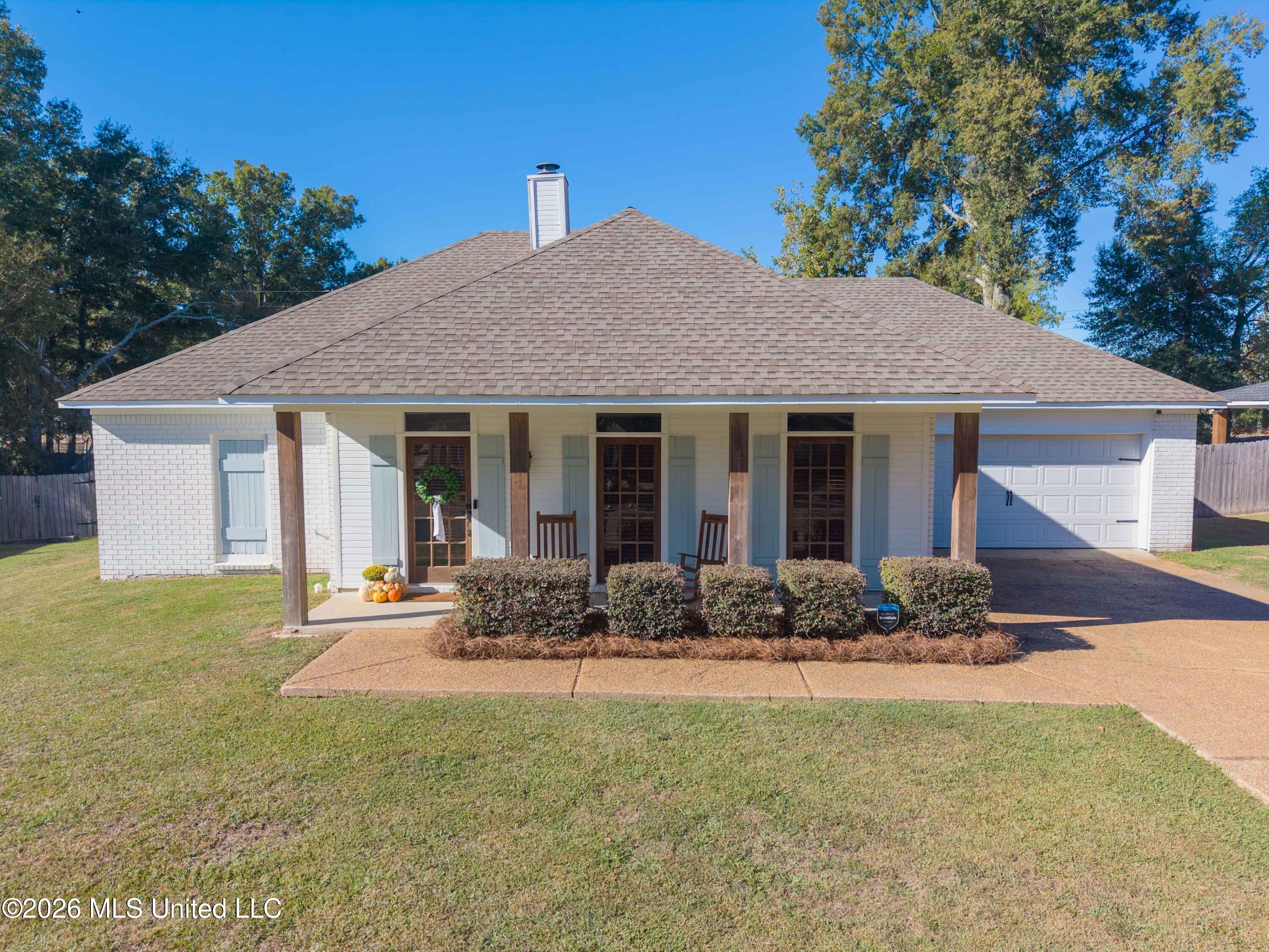 224 Mandarin Drive — photo