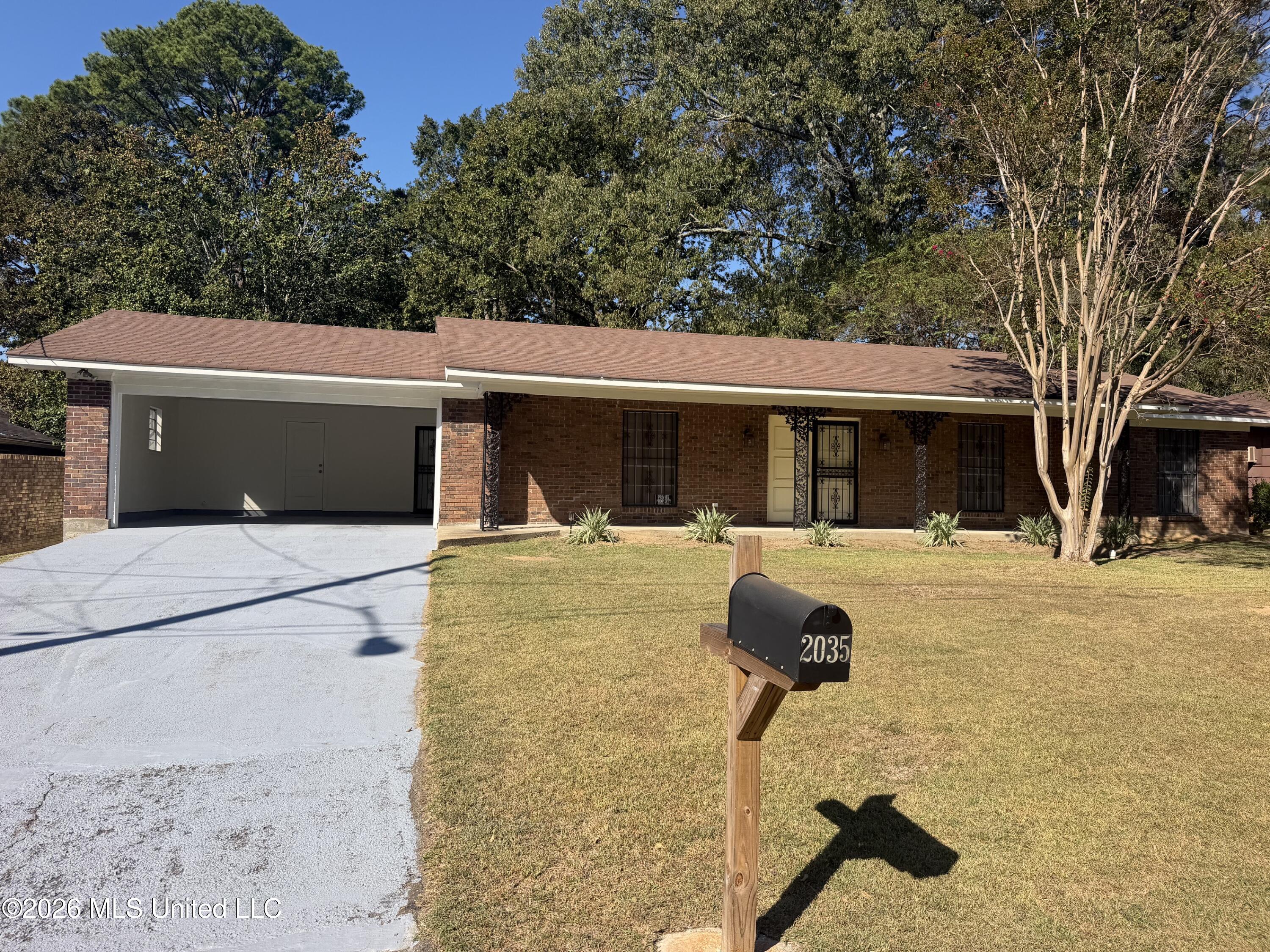 2035 Flowers Drive — photo