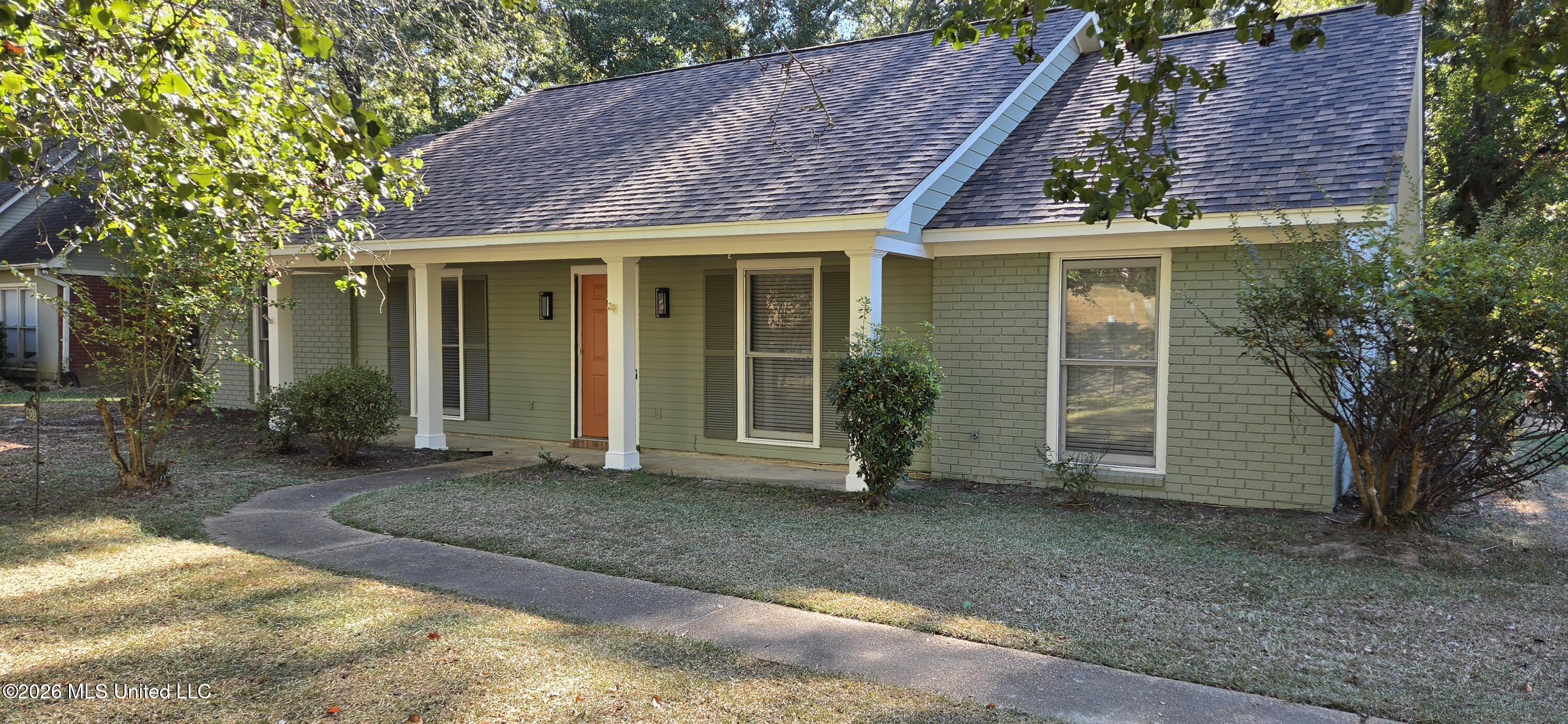 405 Brentwood Drive — photo