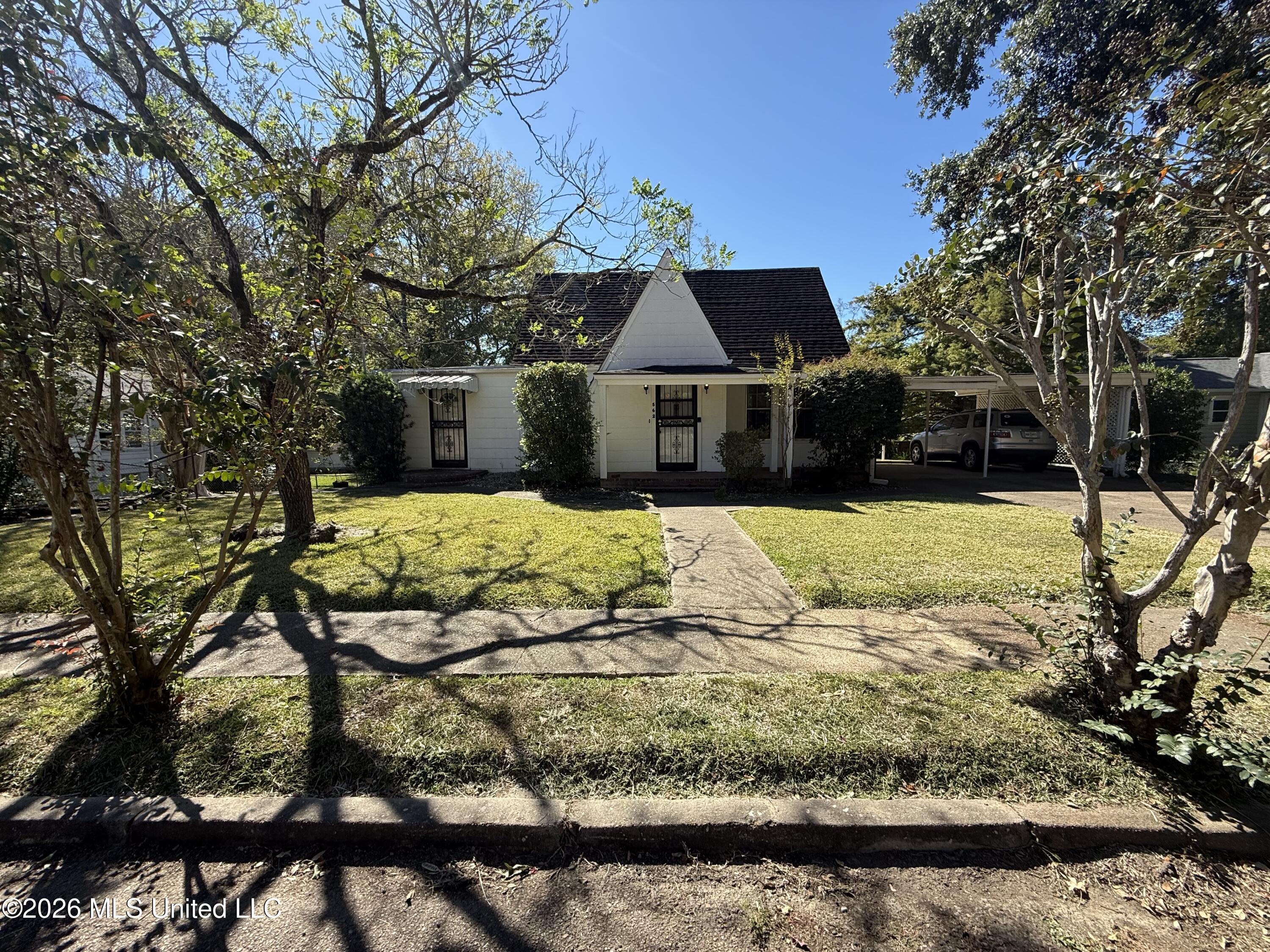 562 Ratcliff Place — photo