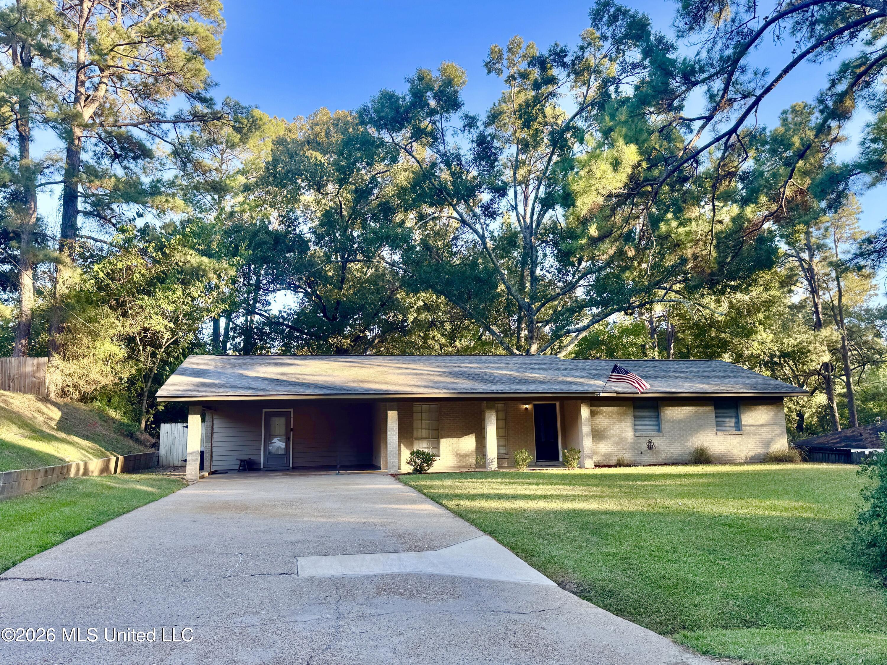 110 Laurel Hill Drive — photo