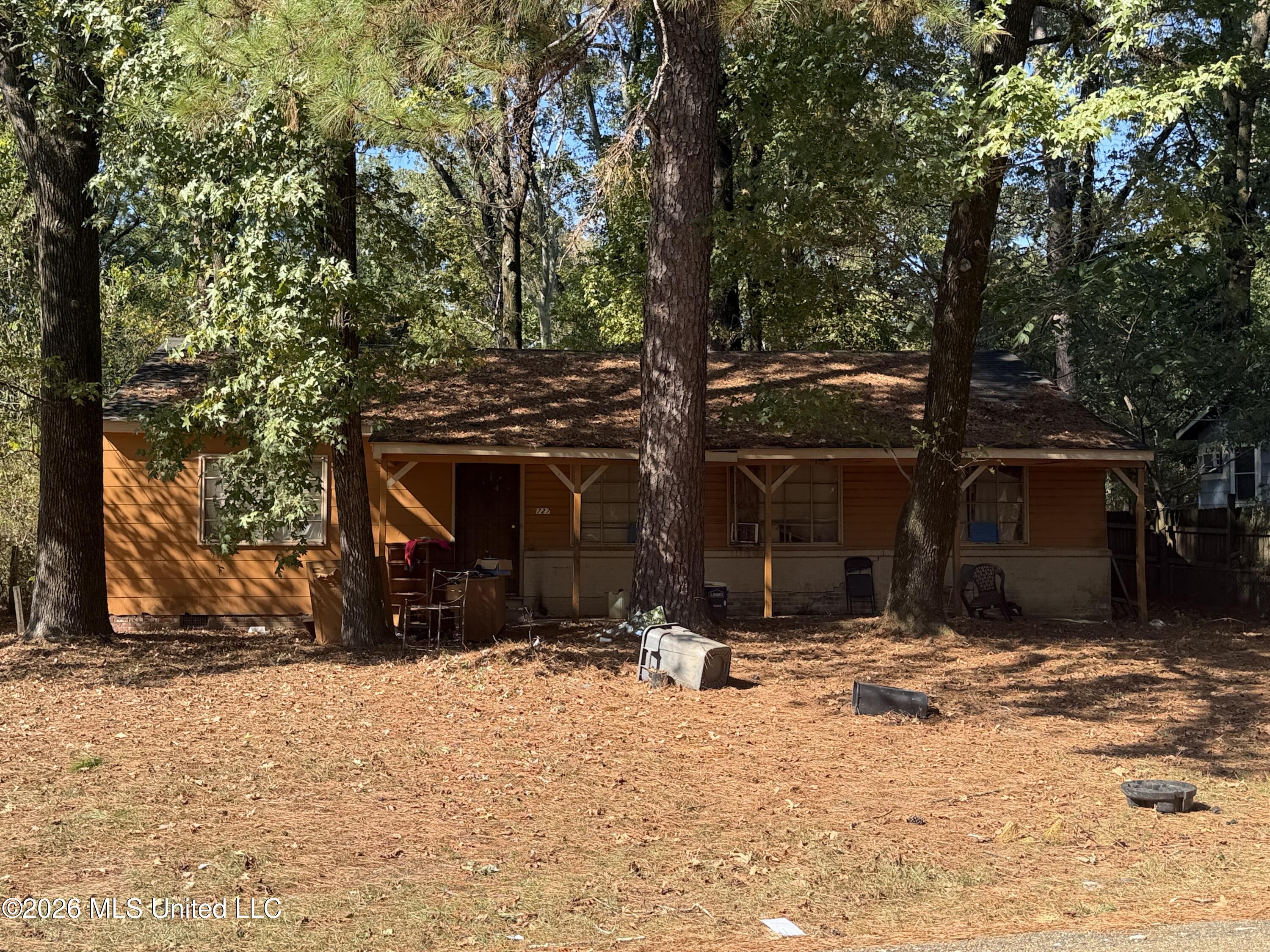 2727 Brookwood Drive — photo
