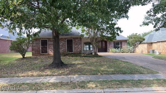 110 Fairchild Cove — photo