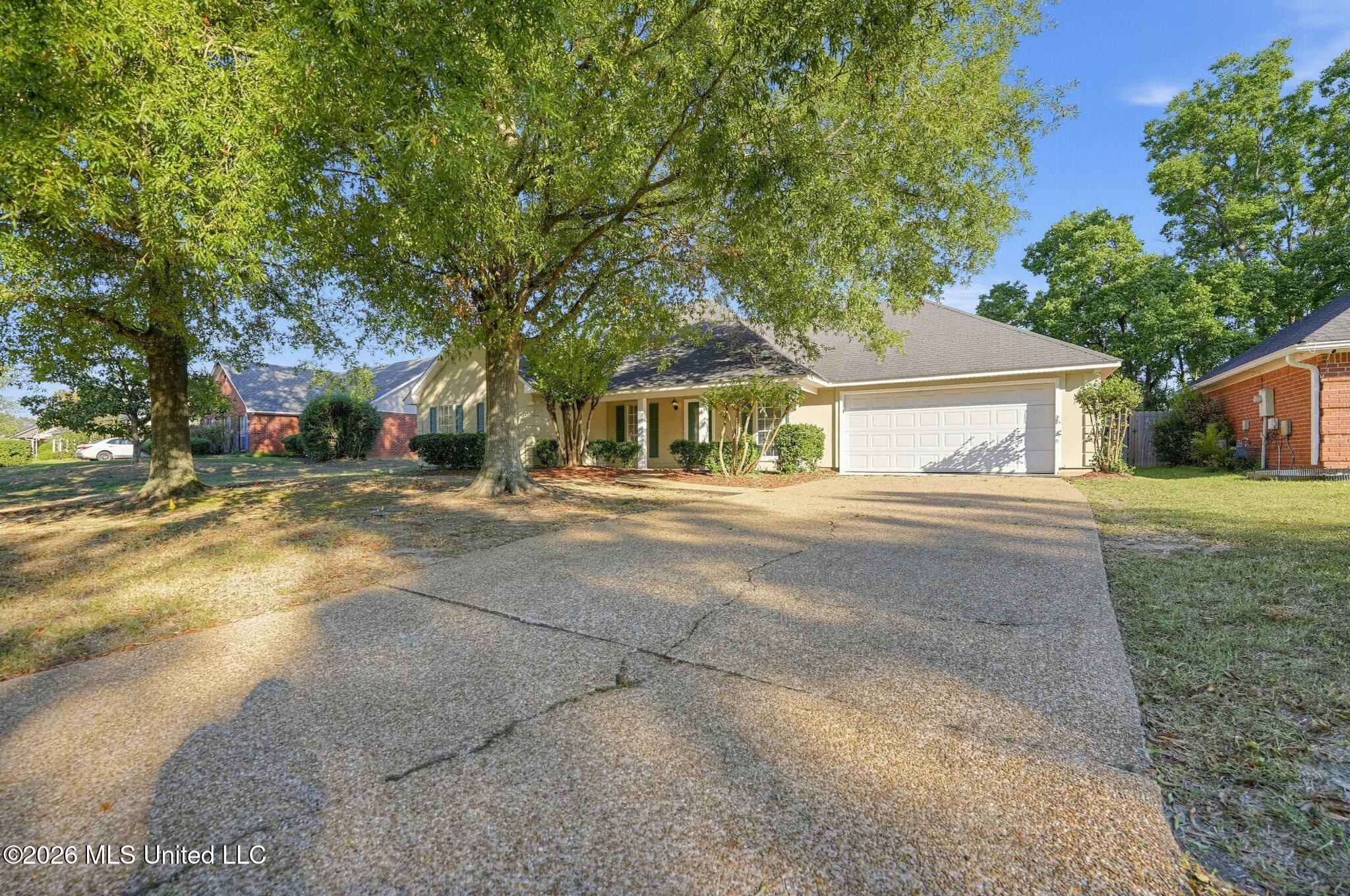 615 Olympic Drive, Flowood, MS 39232 — photo 2