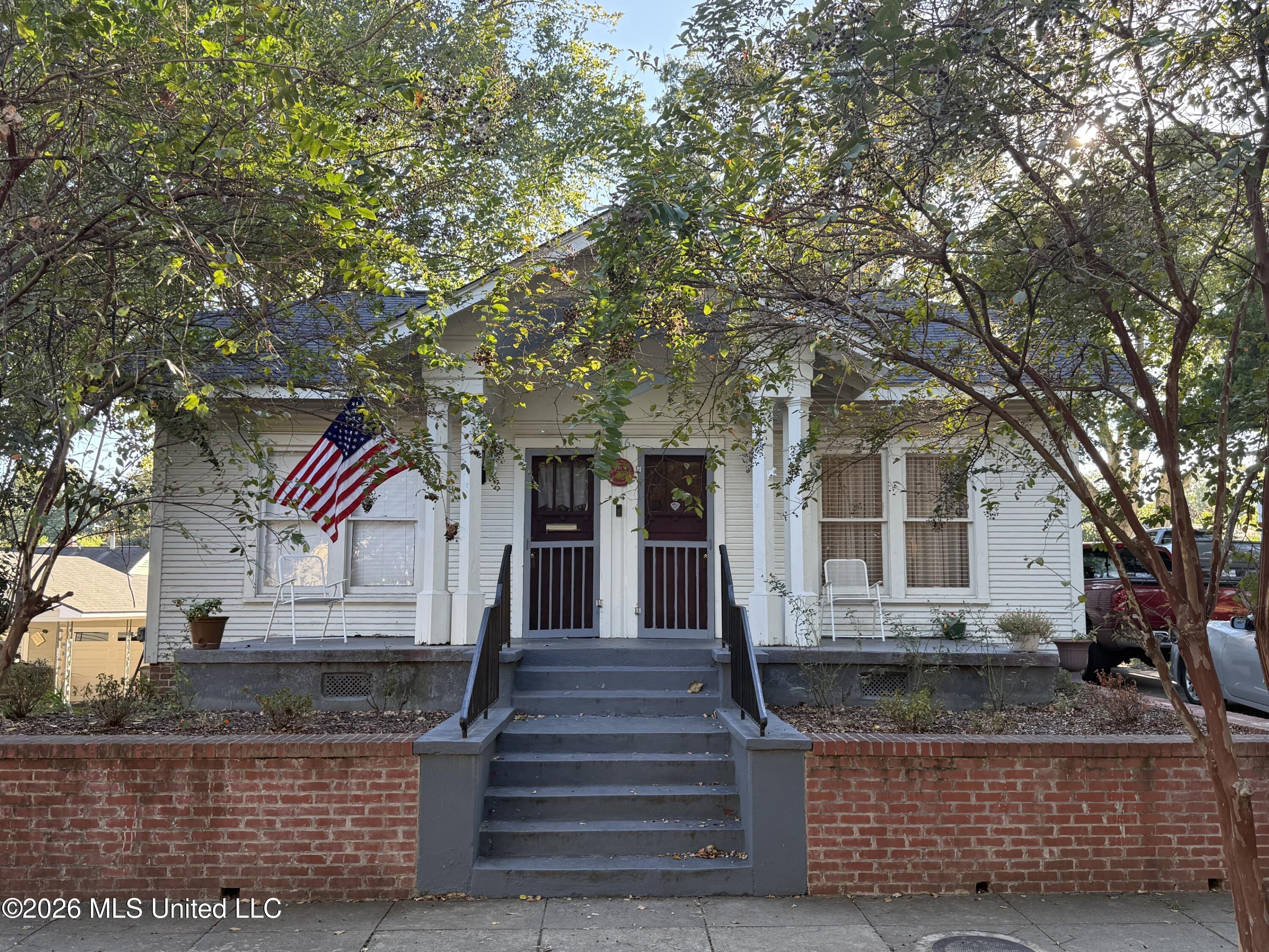 406 B Street — photo