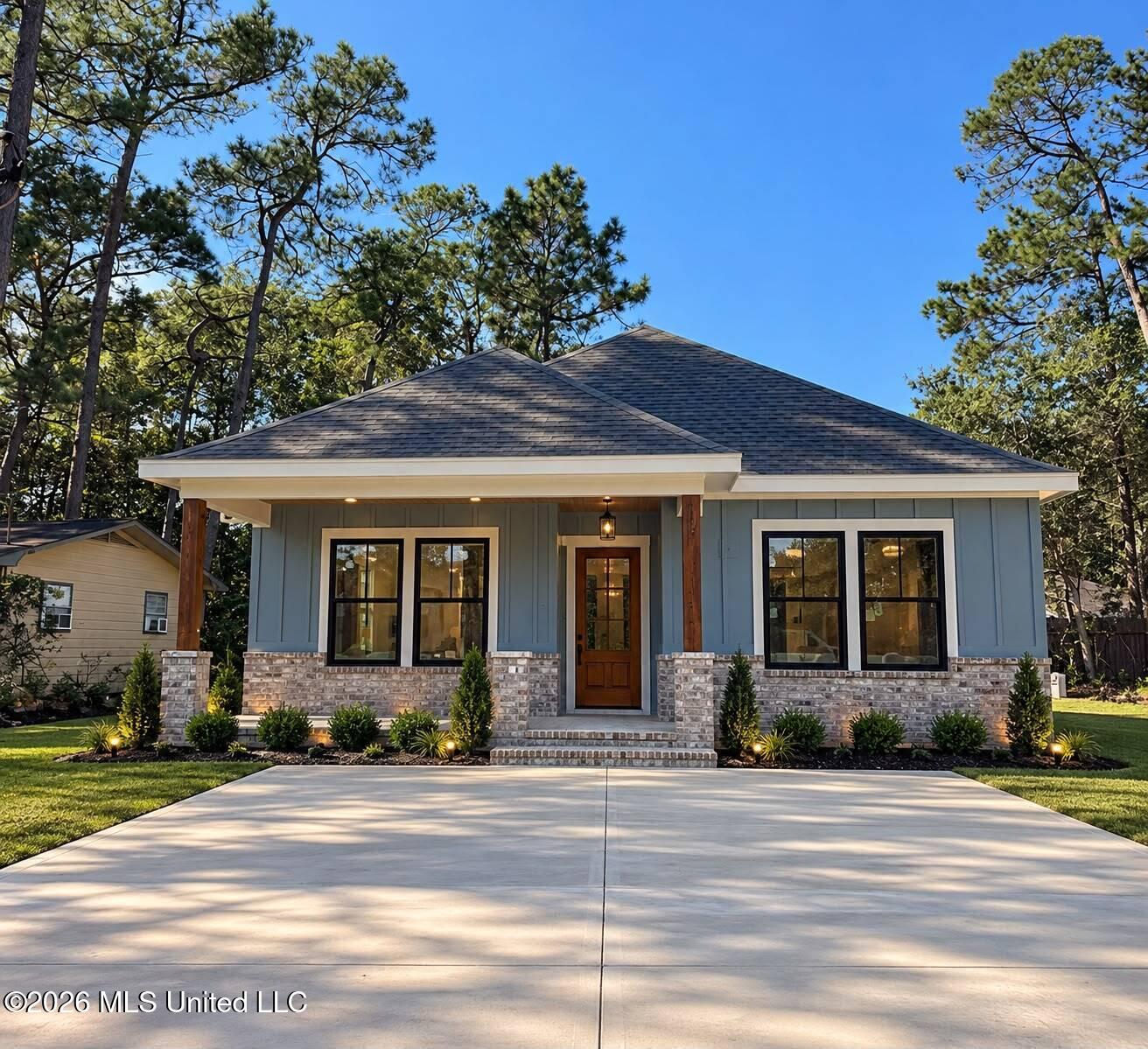1913 Barracuda Drive — photo