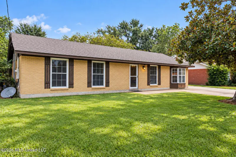 7516 Madison Drive — photo