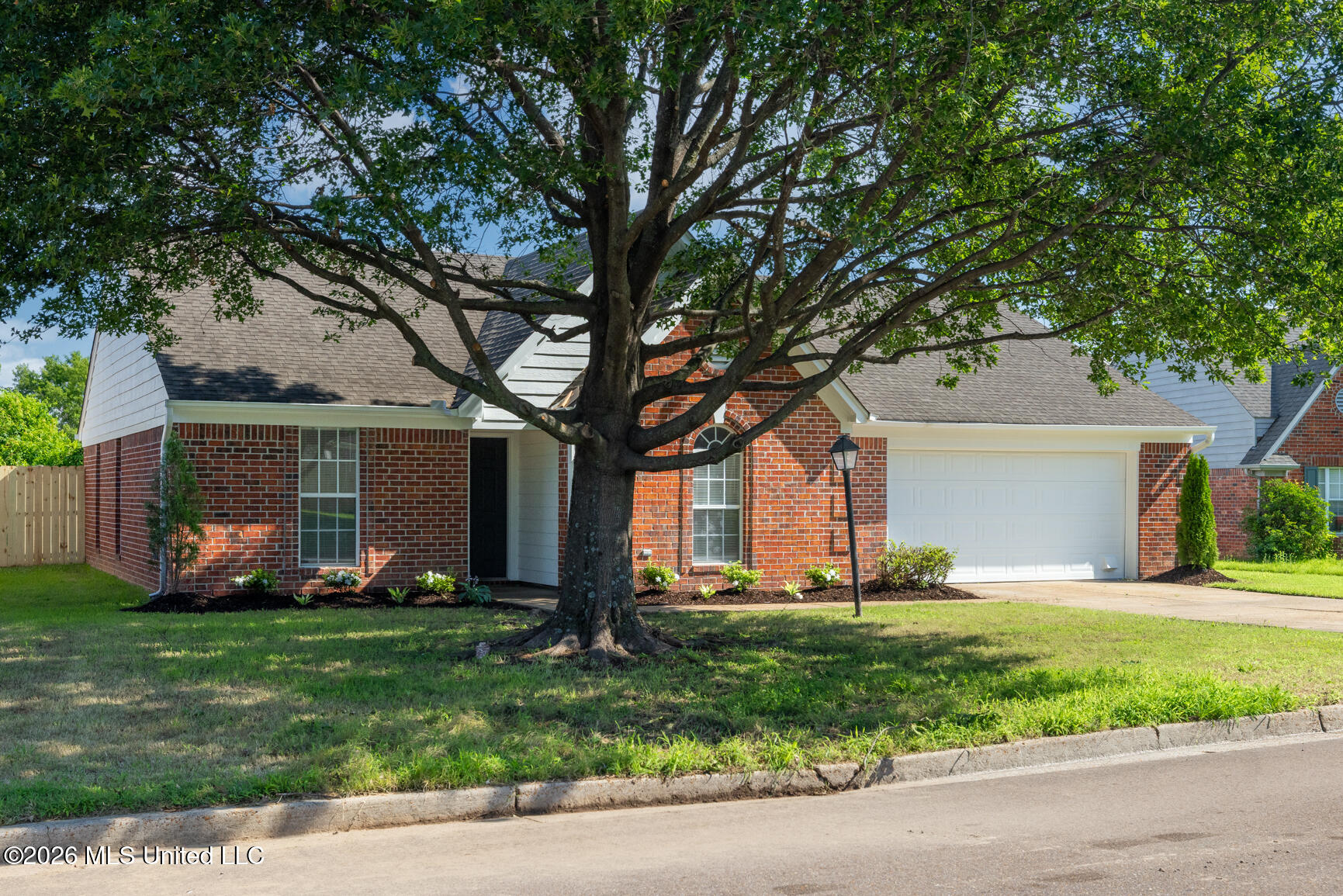 750 Sweetwater Drive — photo