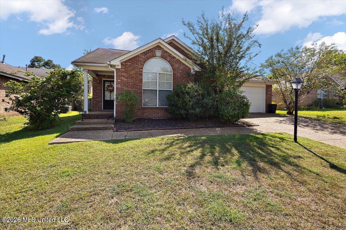 1007 Carlyle Cove — photo