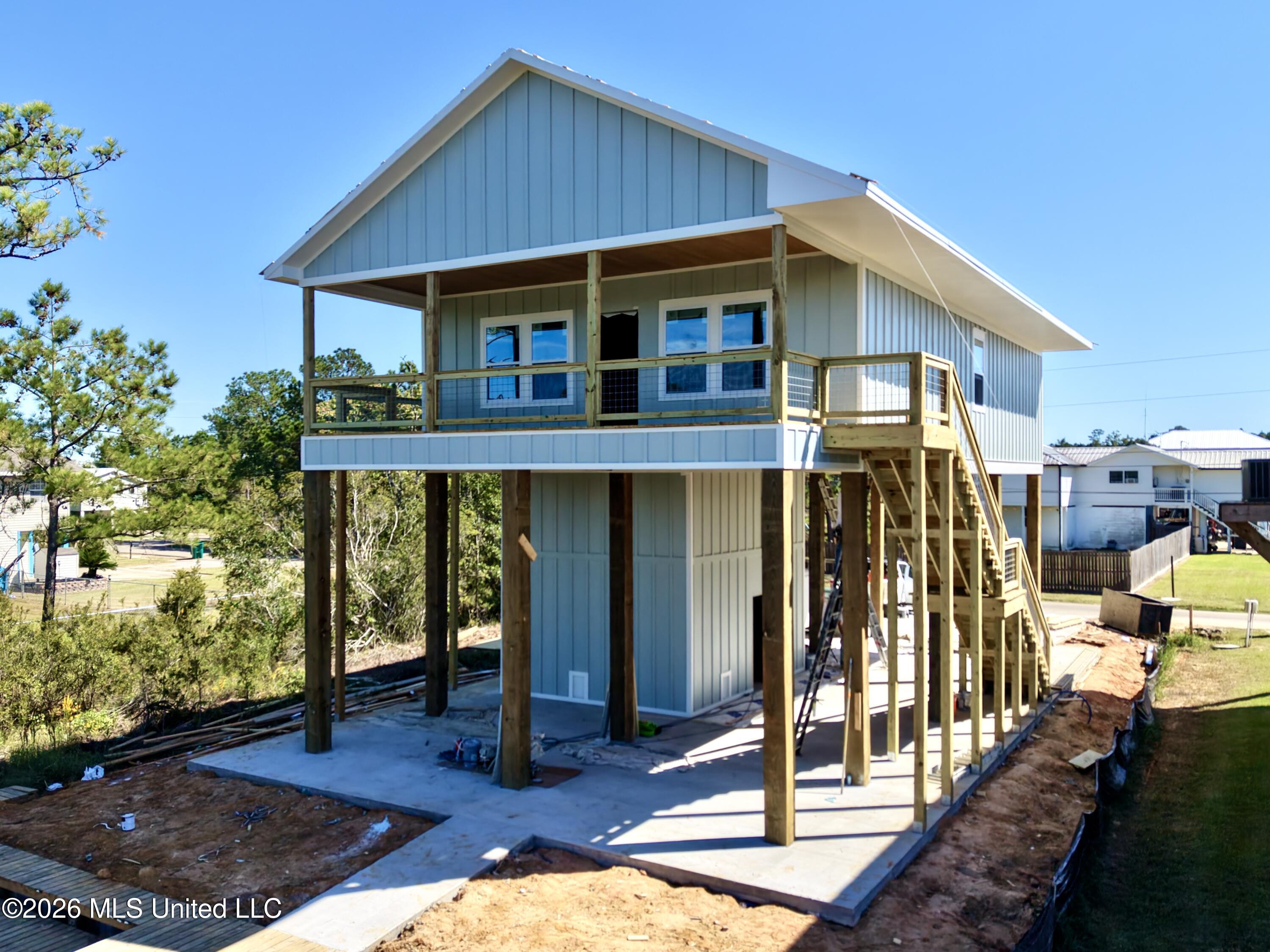 10051 Alabama Street — photo