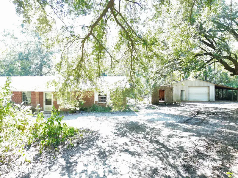 13709 Wolf Ridge Road — photo