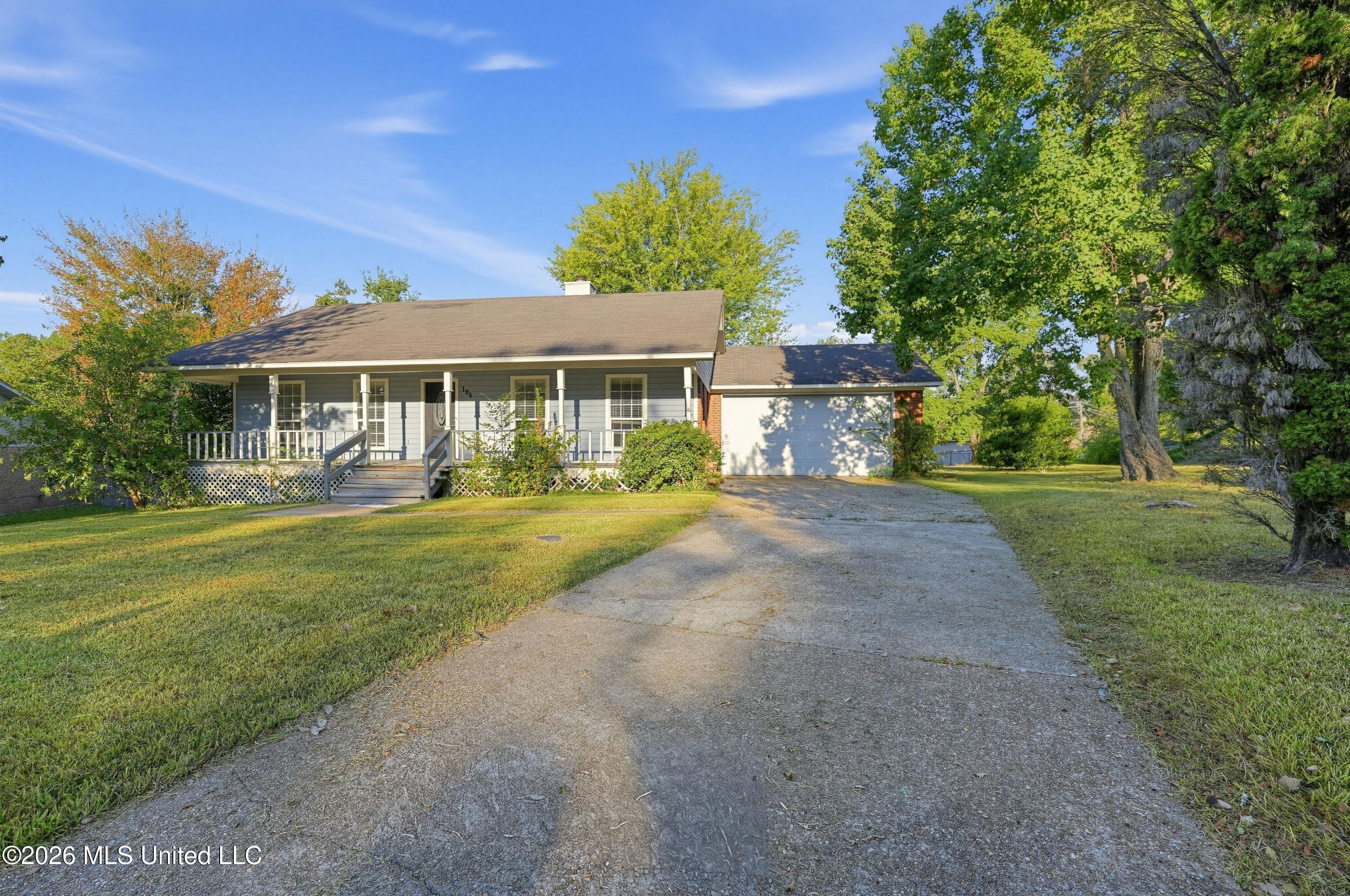 104 Erin Cove — photo