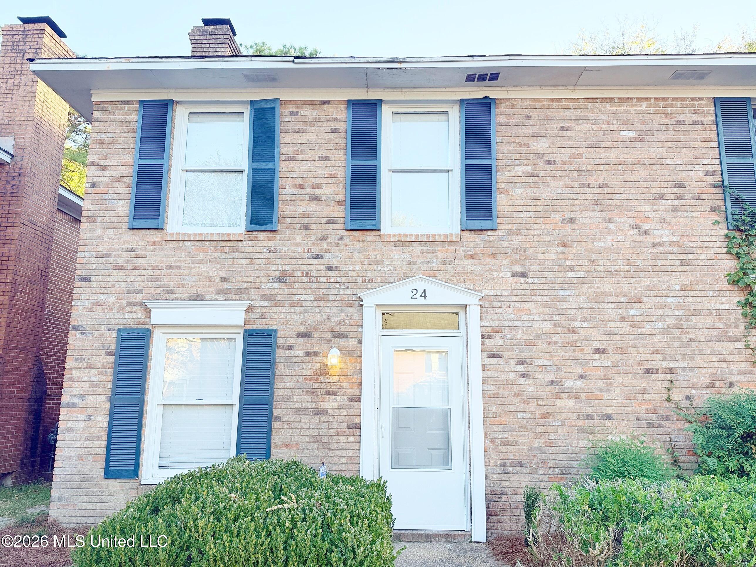 24 Greenwing Court — photo
