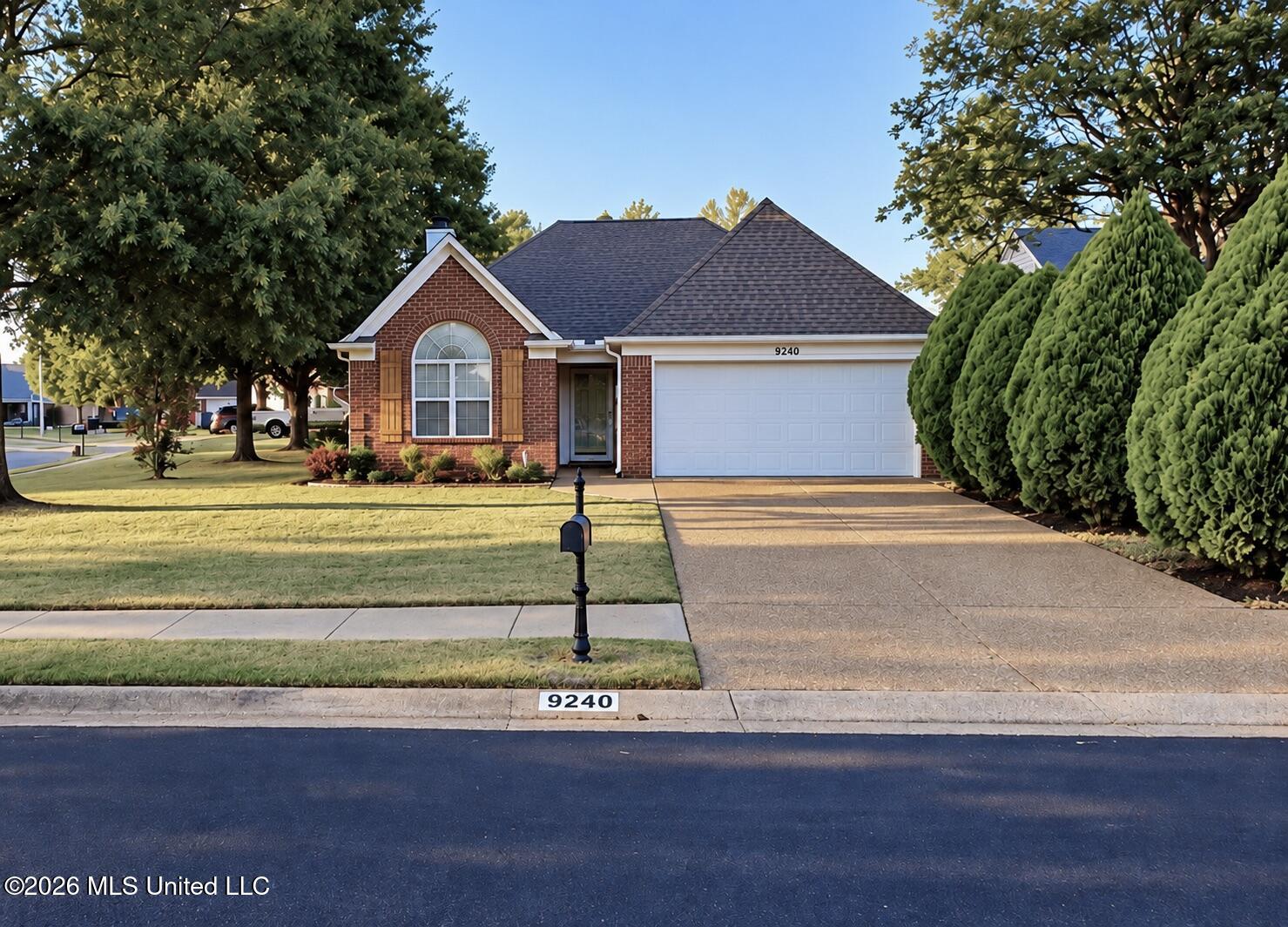 9240 Huron Drive — photo