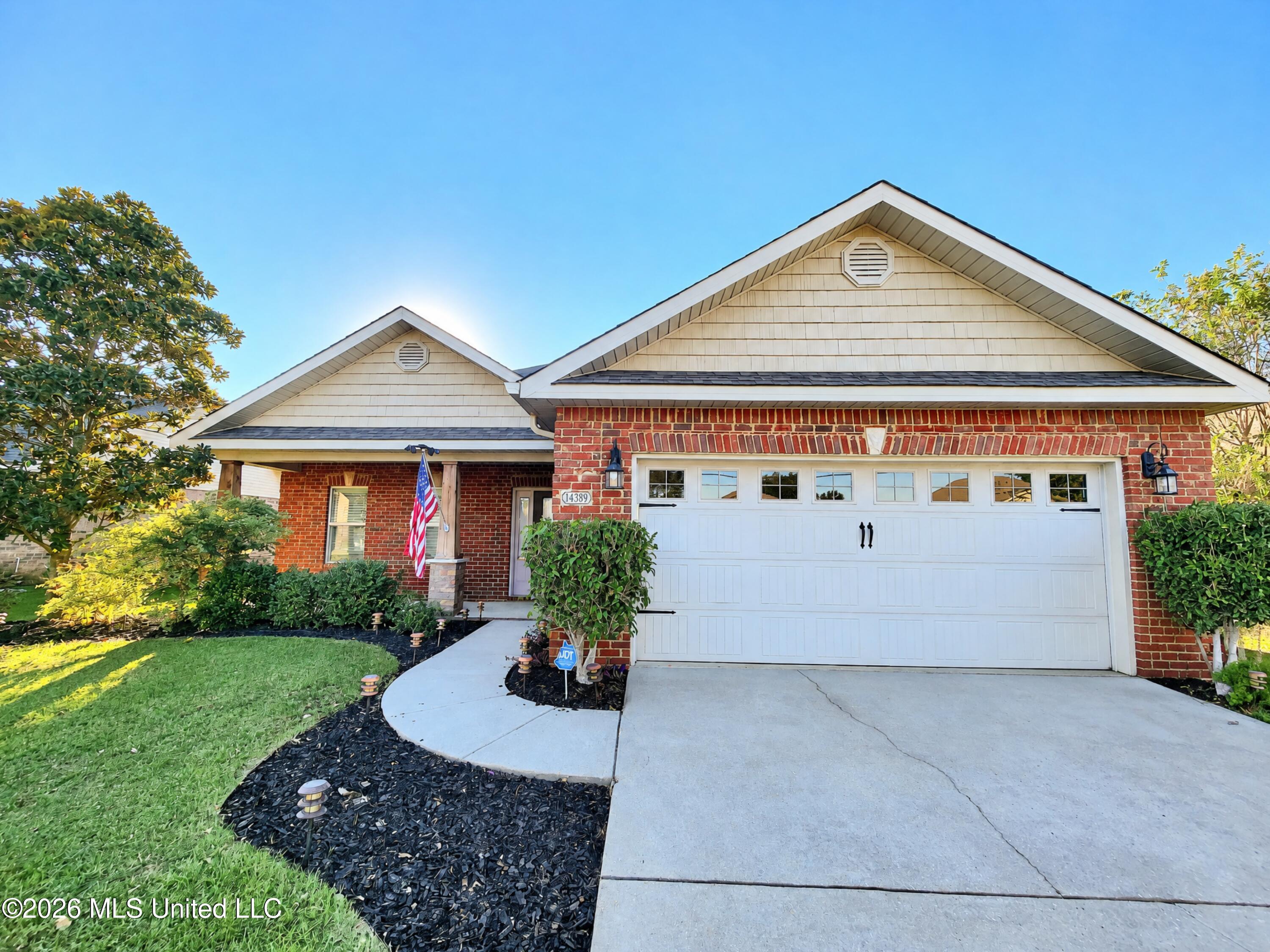 14389 N Swan Road — photo