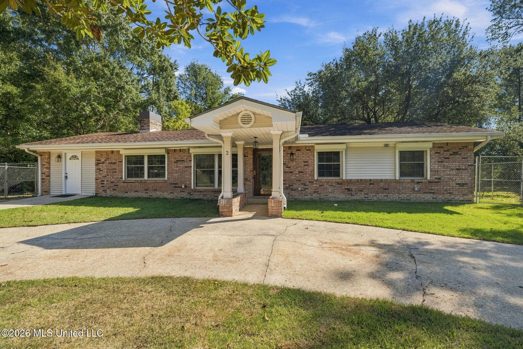 2 Dana Circle — photo