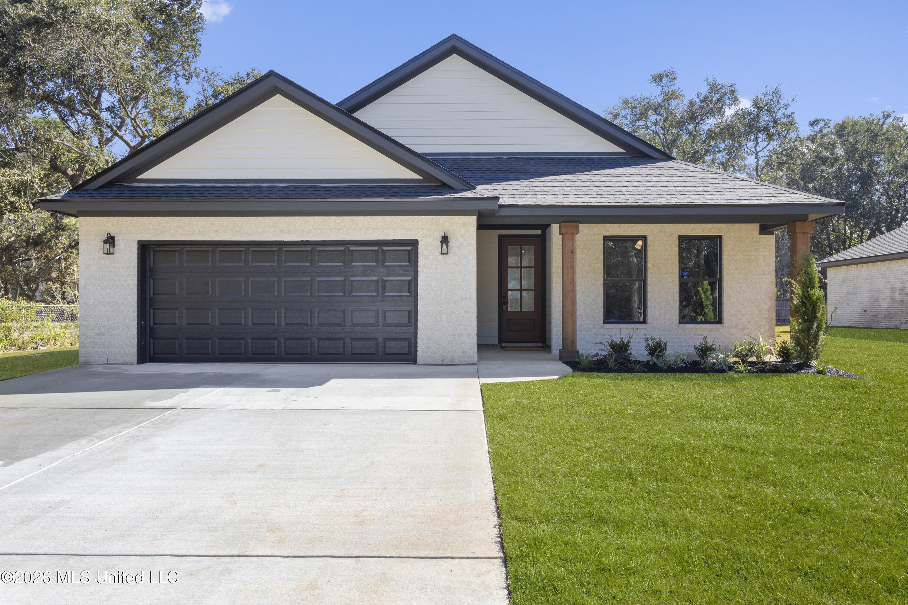 1616 Deer Street — photo