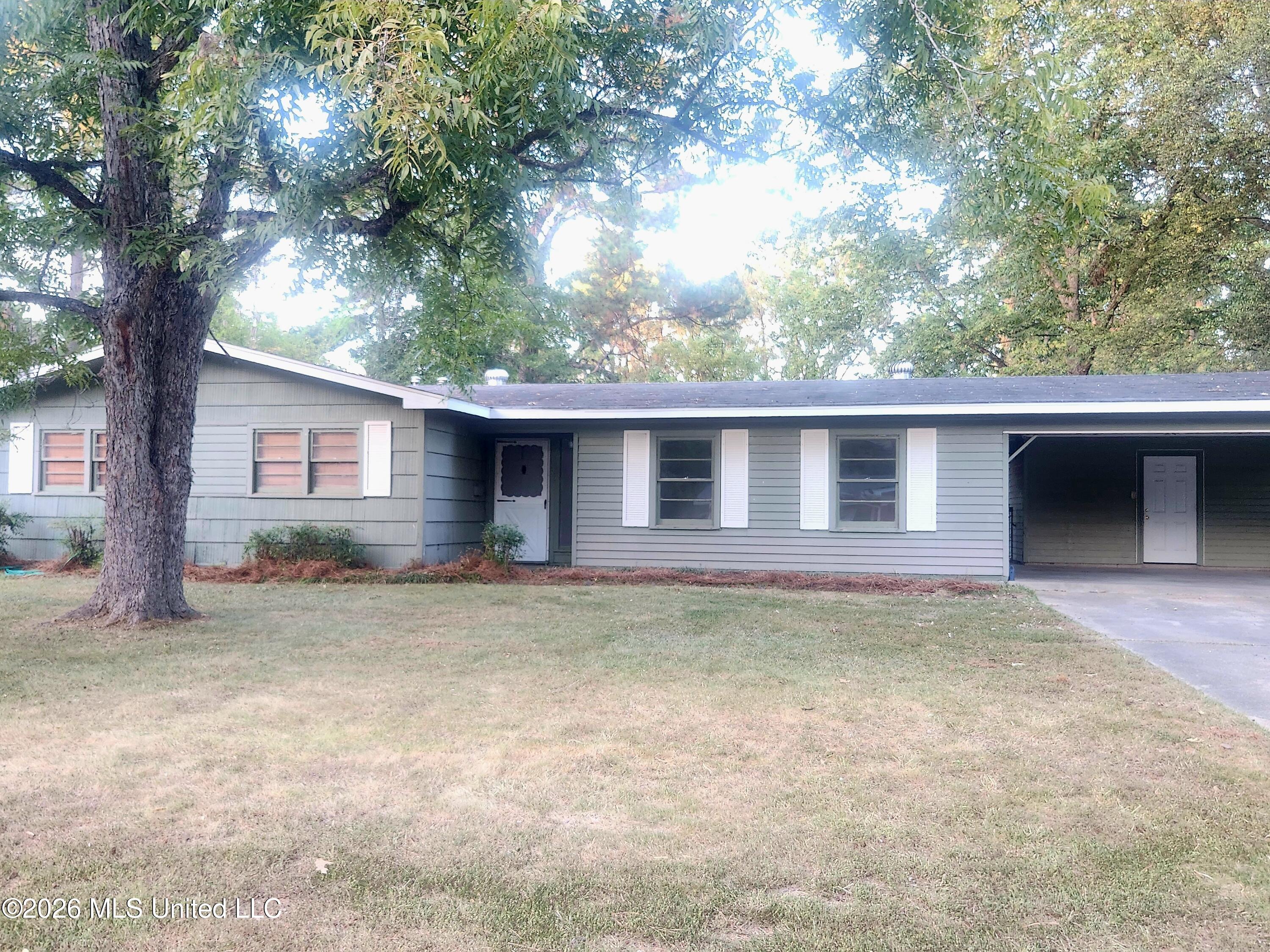 232 Southbrook Drive — photo