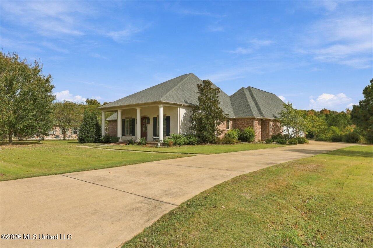 107 Bonne Vie Drive — photo
