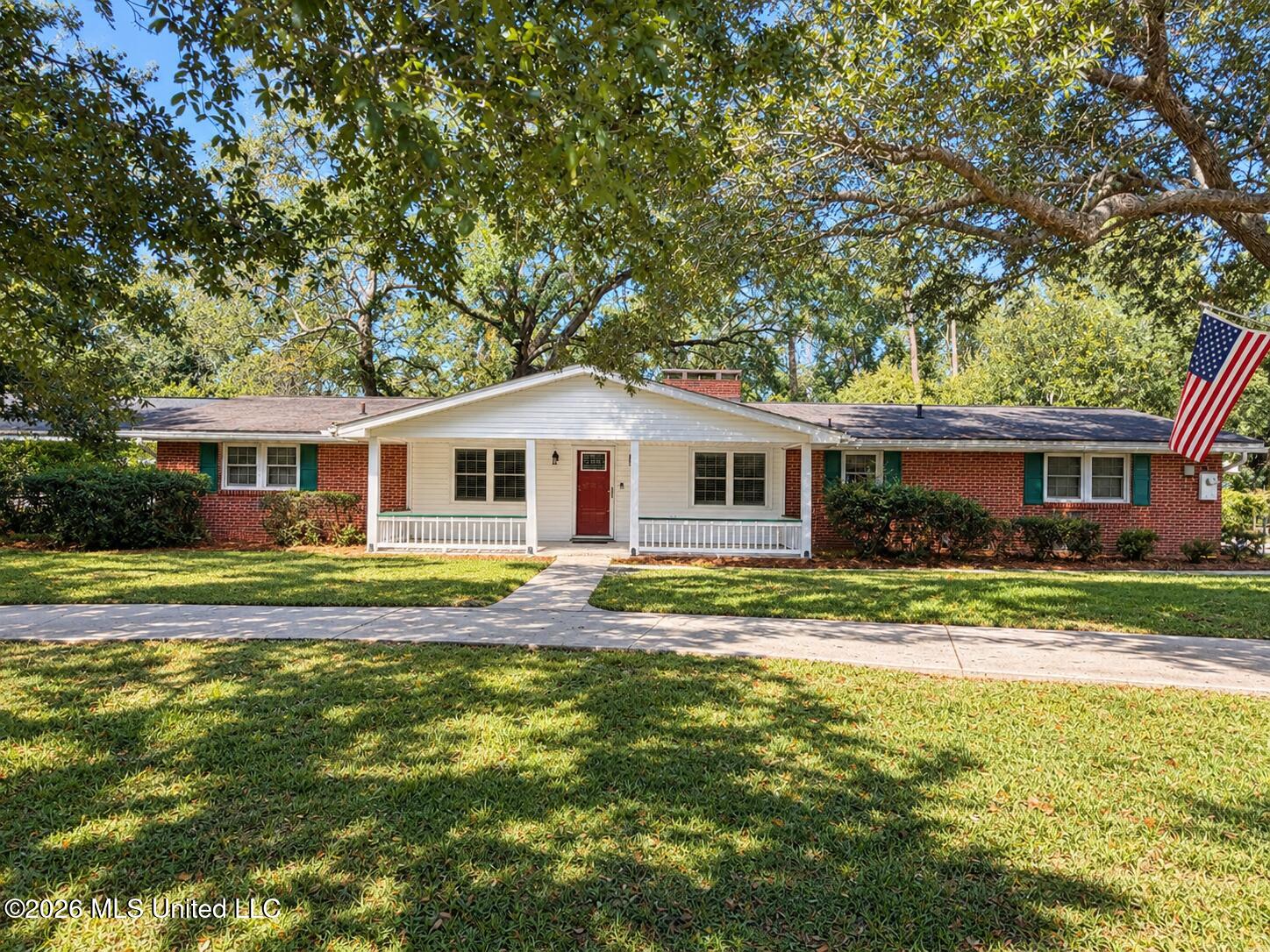 13700 Docena Circle — photo