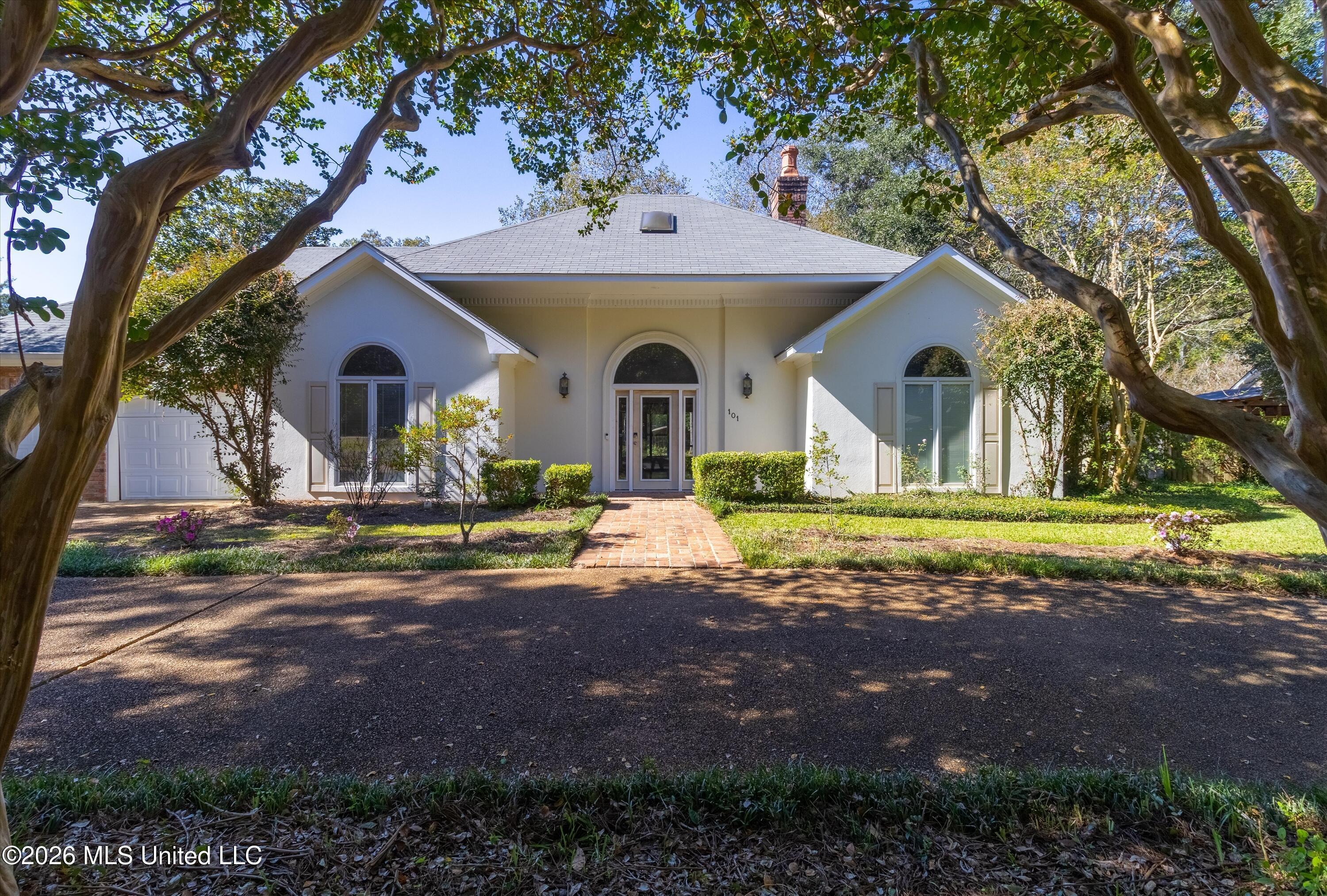 101 Beaver Run Drive — photo