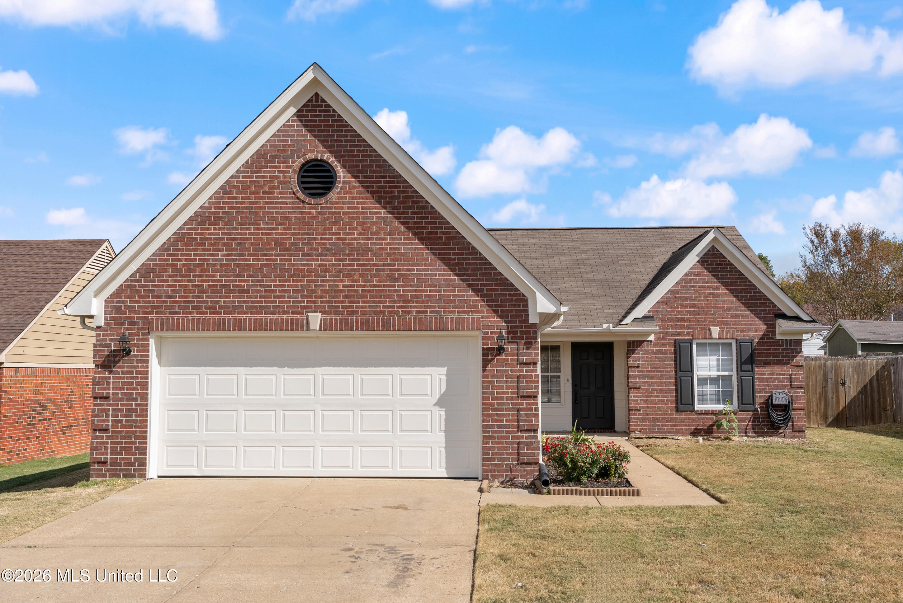 696 Northwood Hills Drive — photo