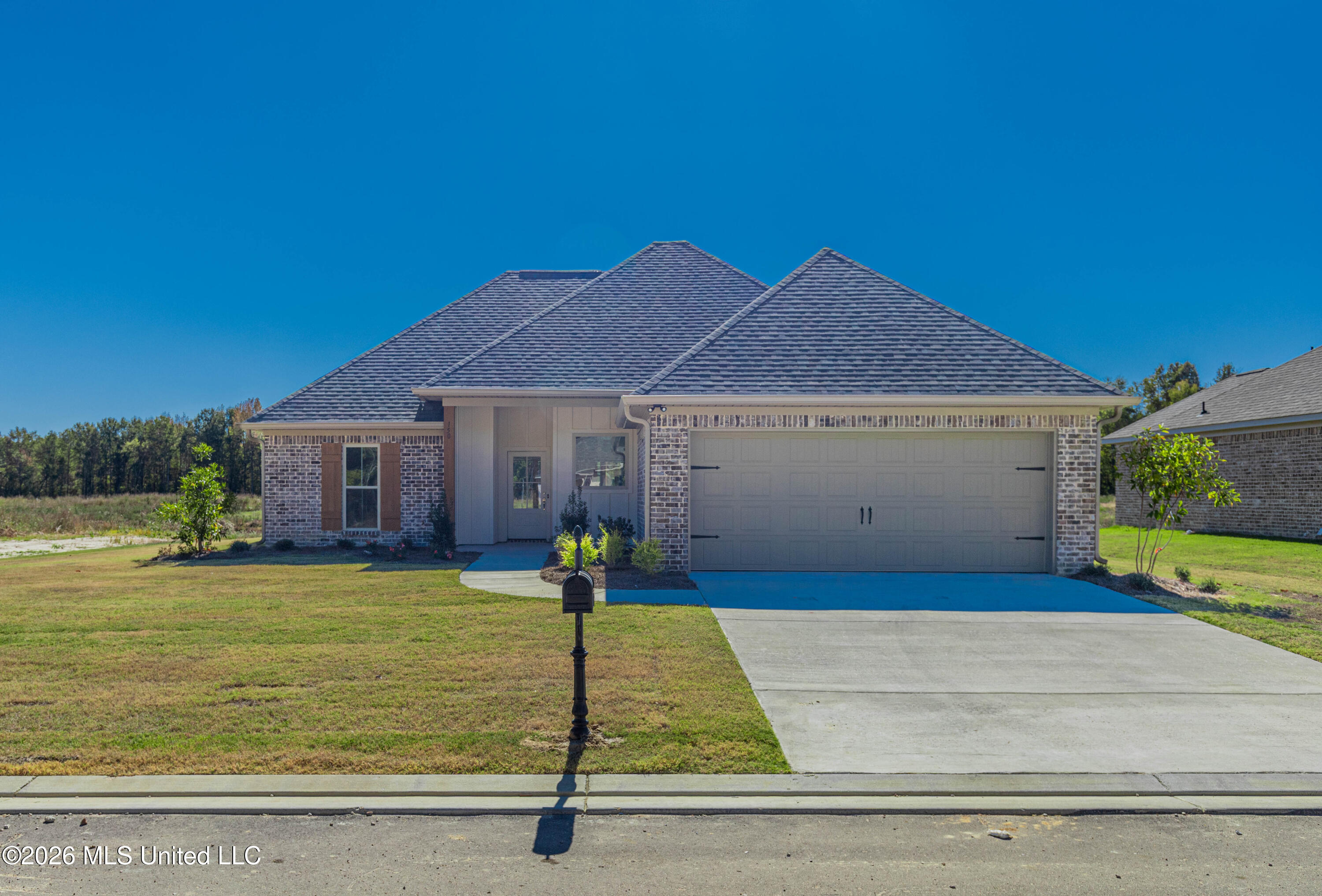 150 Stapleton Drive — photo