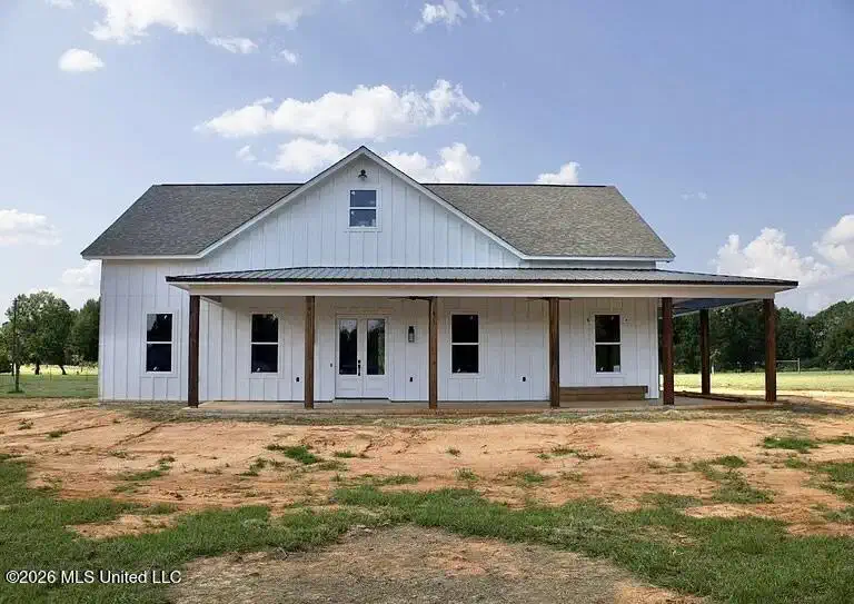 1372 Airport Road — photo