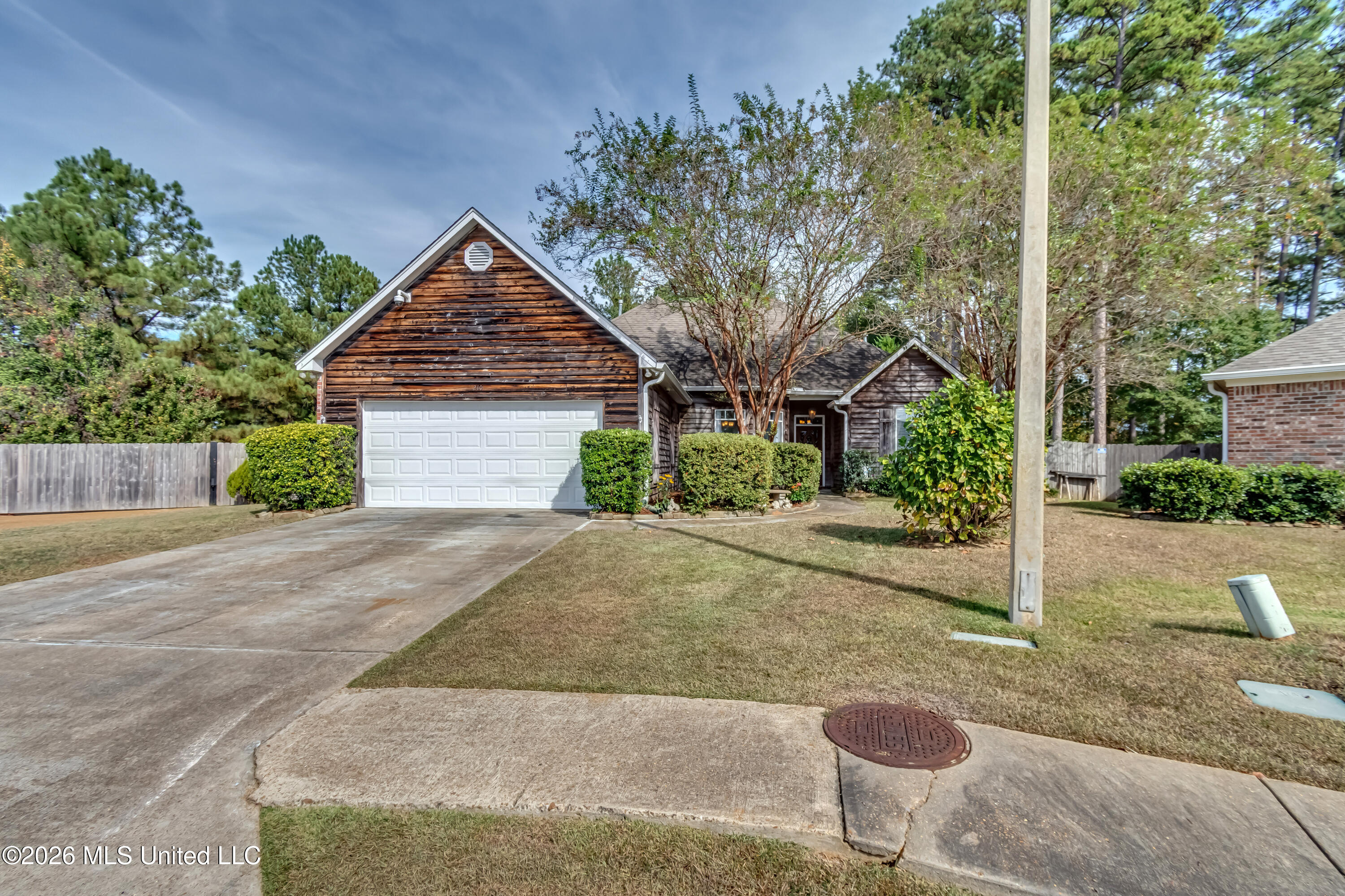 210 Apple Blossom Circle — photo