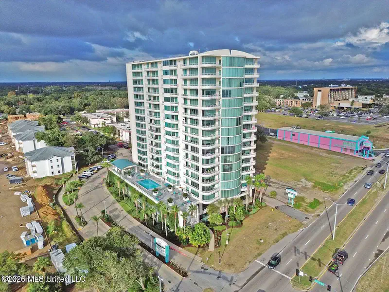 2060 Beach Boulevard #607 — photo