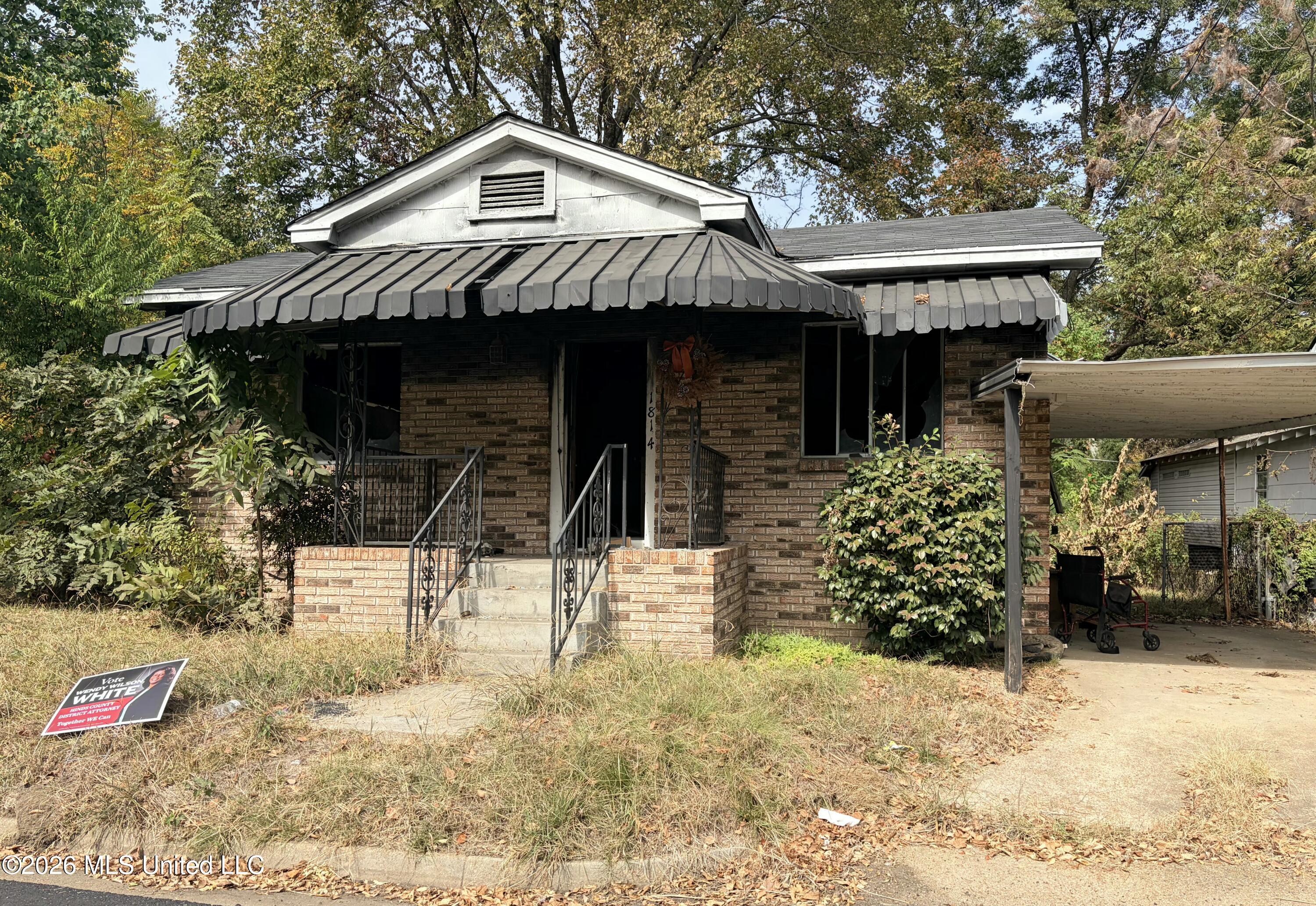 1814 Hill Avenue — photo