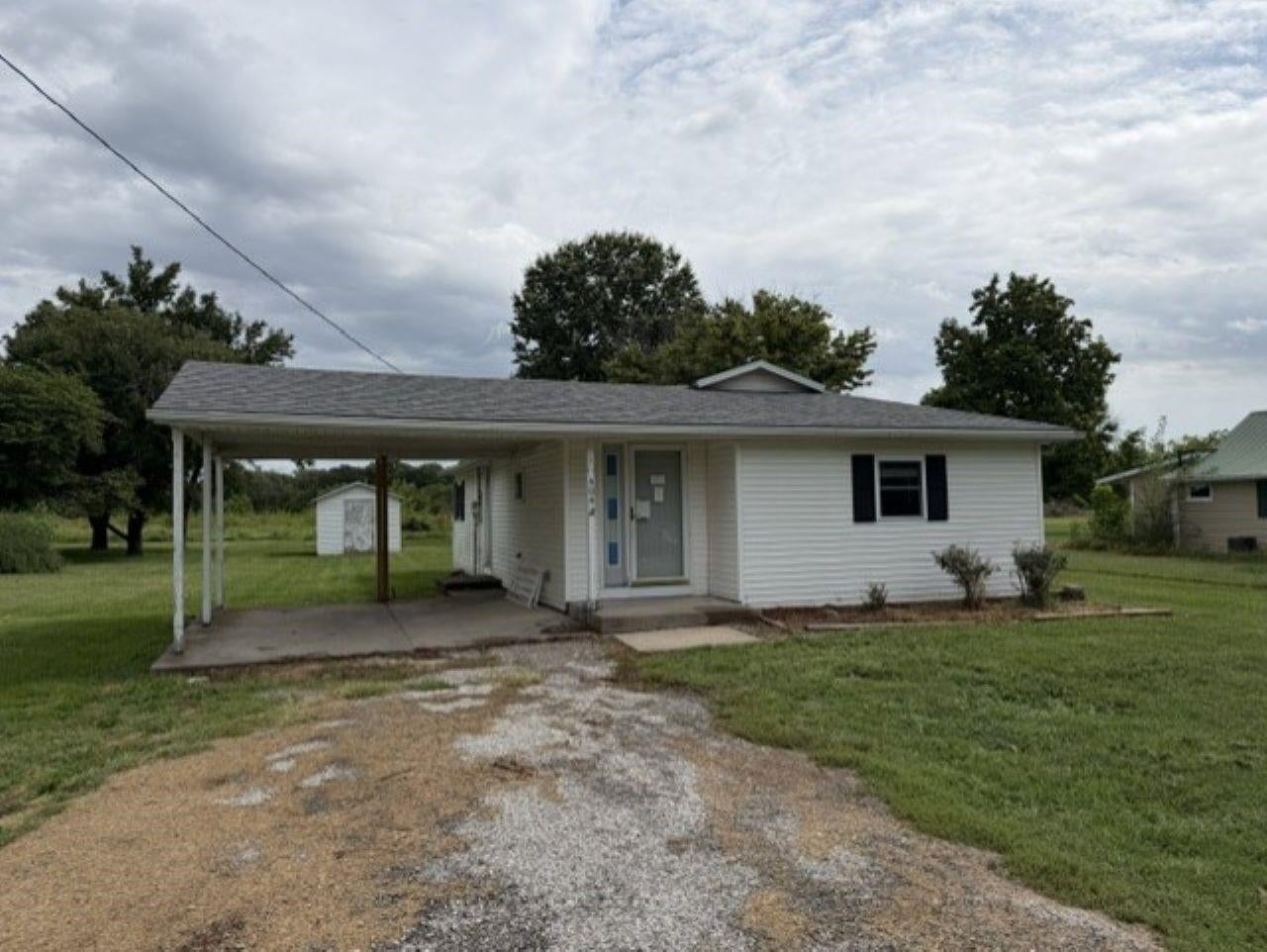 404 N Oak Street — photo