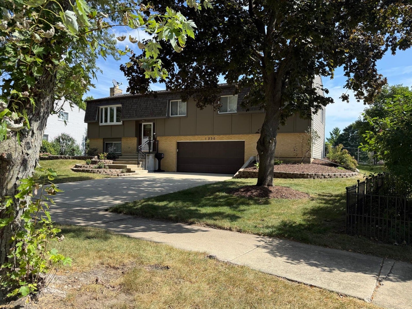 1230 Durham Drive — photo