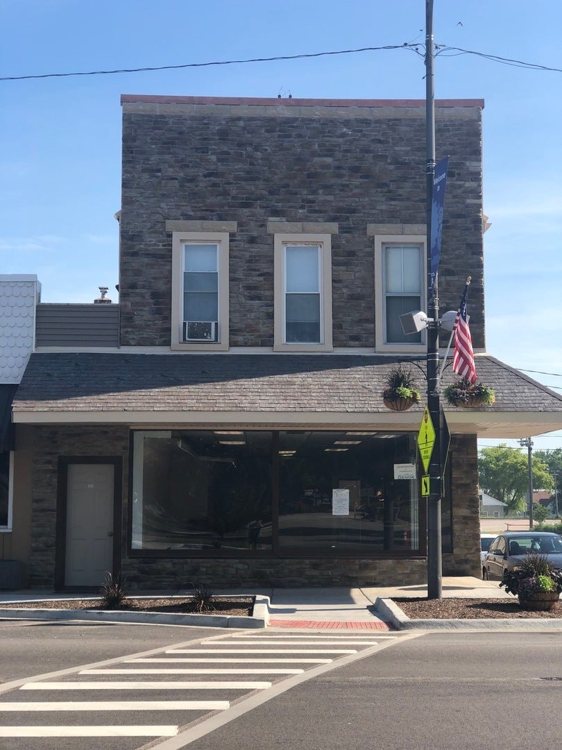 201 W Main Street — photo