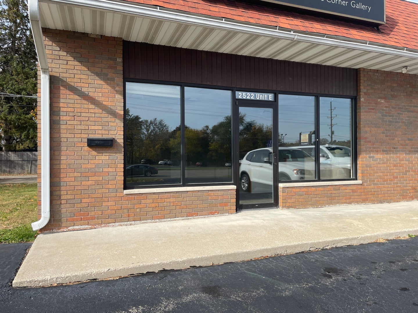 2522 E Lincolnway E — photo