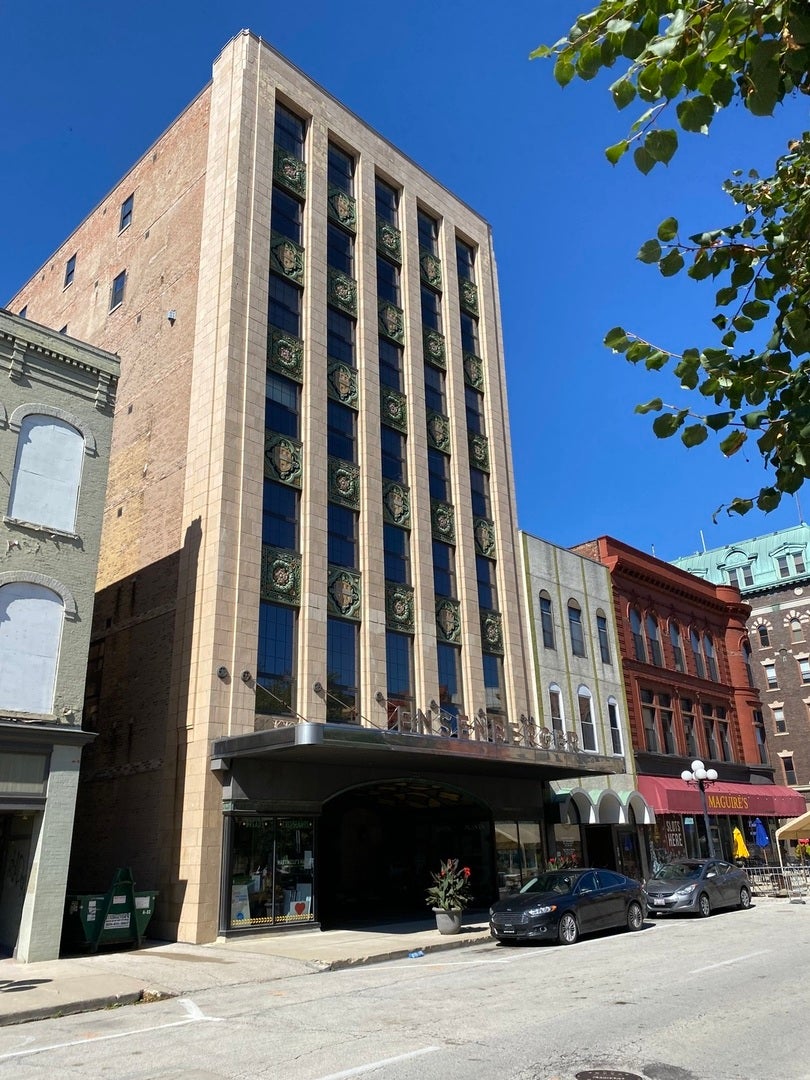 212 N Center Street 701 — photo