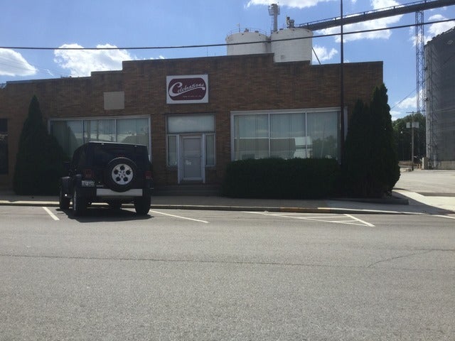 209 W Oak Street — photo