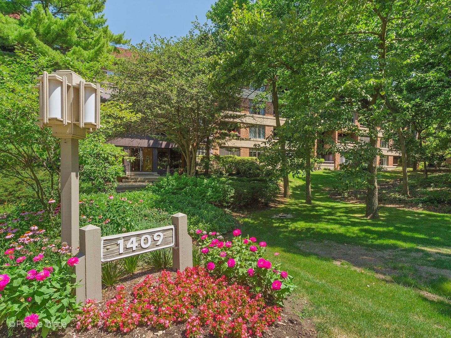 1409 Burr Oak Road 112a — photo