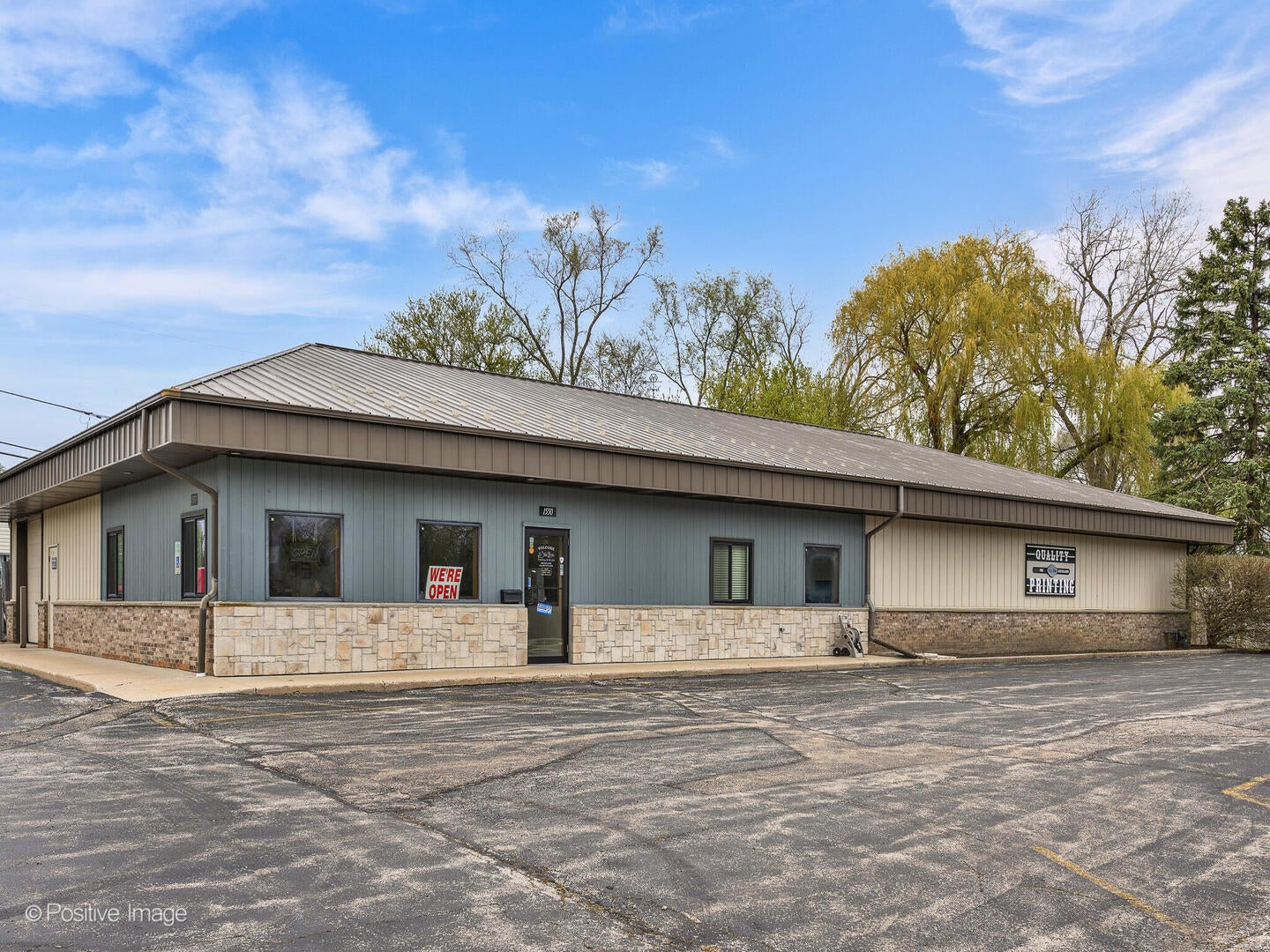 1550 Green Bay Road — photo