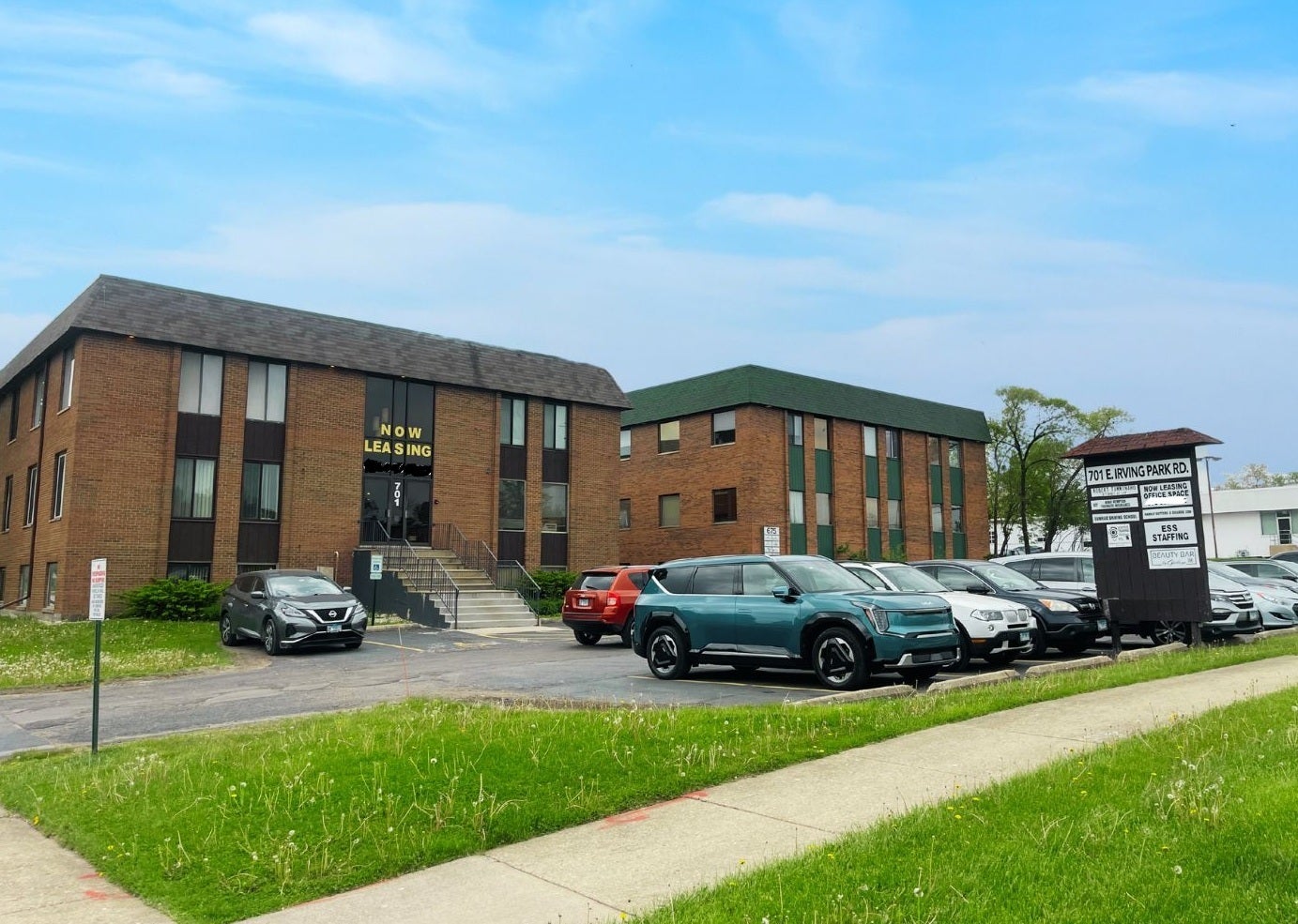 701 E Irving Park Road — photo