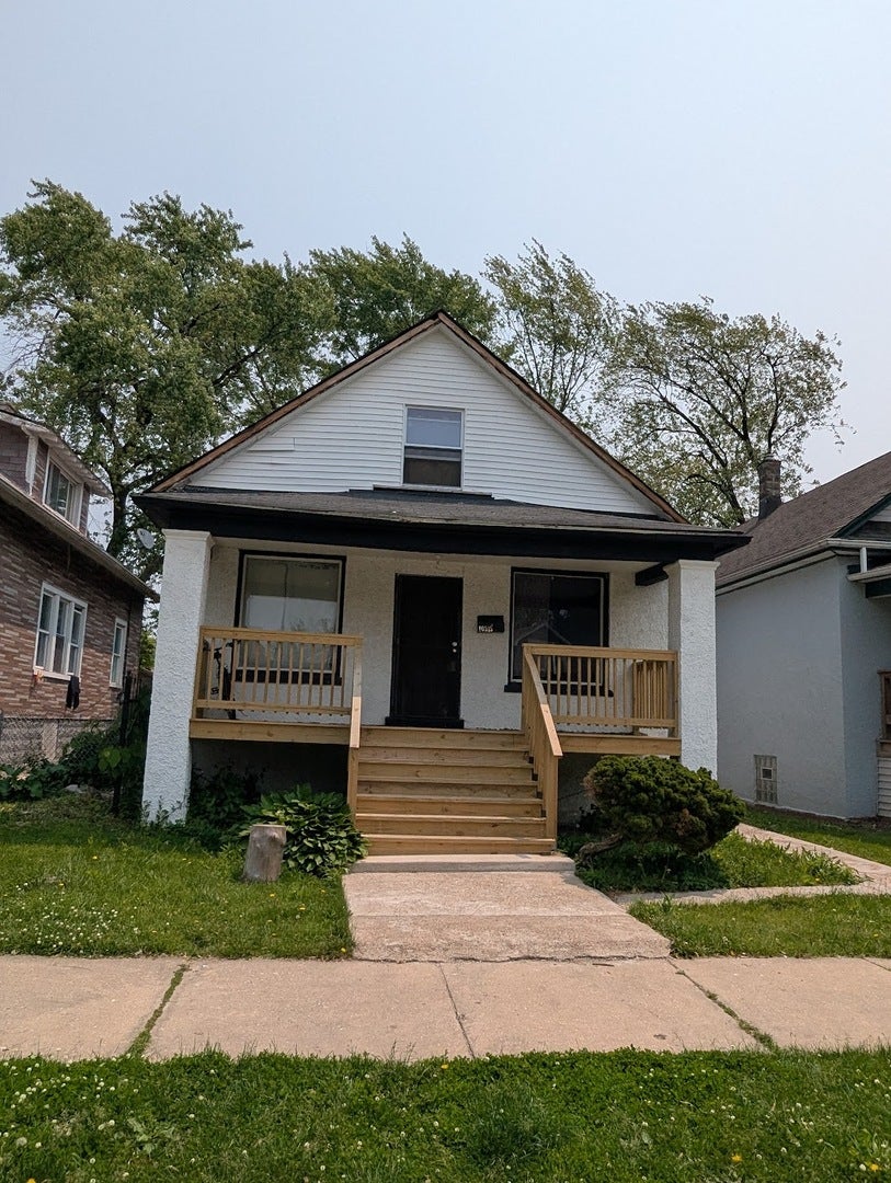 10515 S Perry Avenue — photo