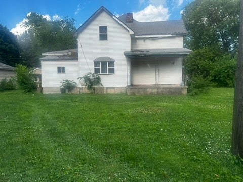 702 E Washington Street — photo